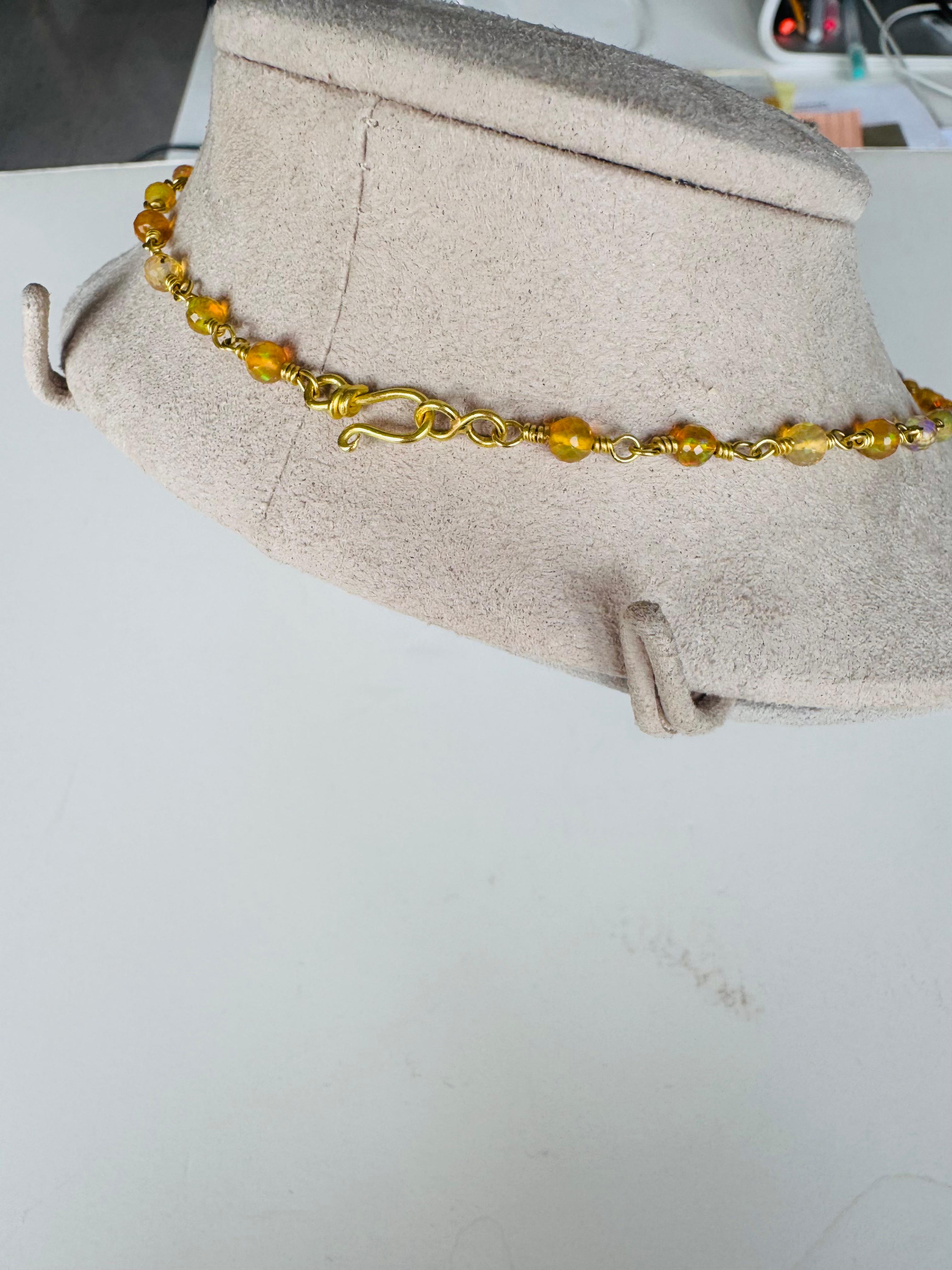 Collana di perline di opale etiope In condizioni Nuovo in vendita a New York, NY