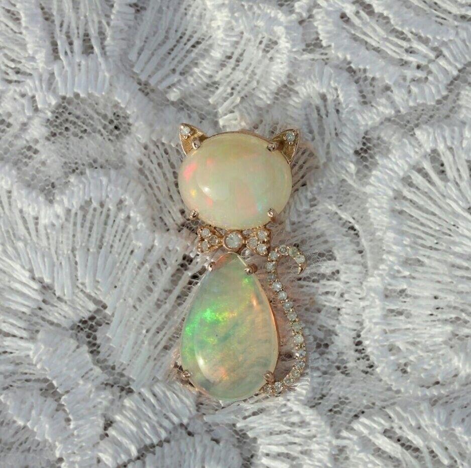 Ethiopian Opal Kitten Shape Cat Pendant in 14K Solid Gold For Sale 1
