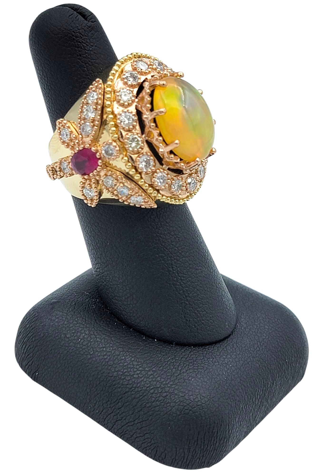 Bague cocktail éthiopienne avec halo de diamants et rubis à motif libellule en or 14 carats en vente 3