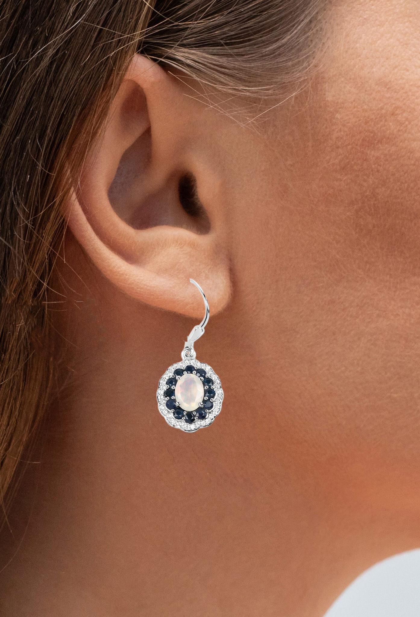Cabochon Orecchini pendenti di opale etiope Zaffiro blu 2,7 carati A. Silver in vendita