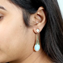 Äthiopische Opal Ohrringe mit Smaragd & Diamanten aus 18k Gelbgold