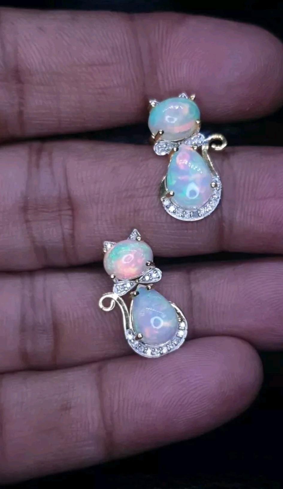 Ethiopian Opal Diamond 14k Solid Gold Kitty Cat Earring Cat Bow Stud Earrings 


 Note for buyer  :- Sold as pair of 2 pcs 

( Right and left both side ) 

Shape
Bow
Main Stone Creation
Natural
Material
Gemstone
Main Stone Color
White
Metal
Yellow