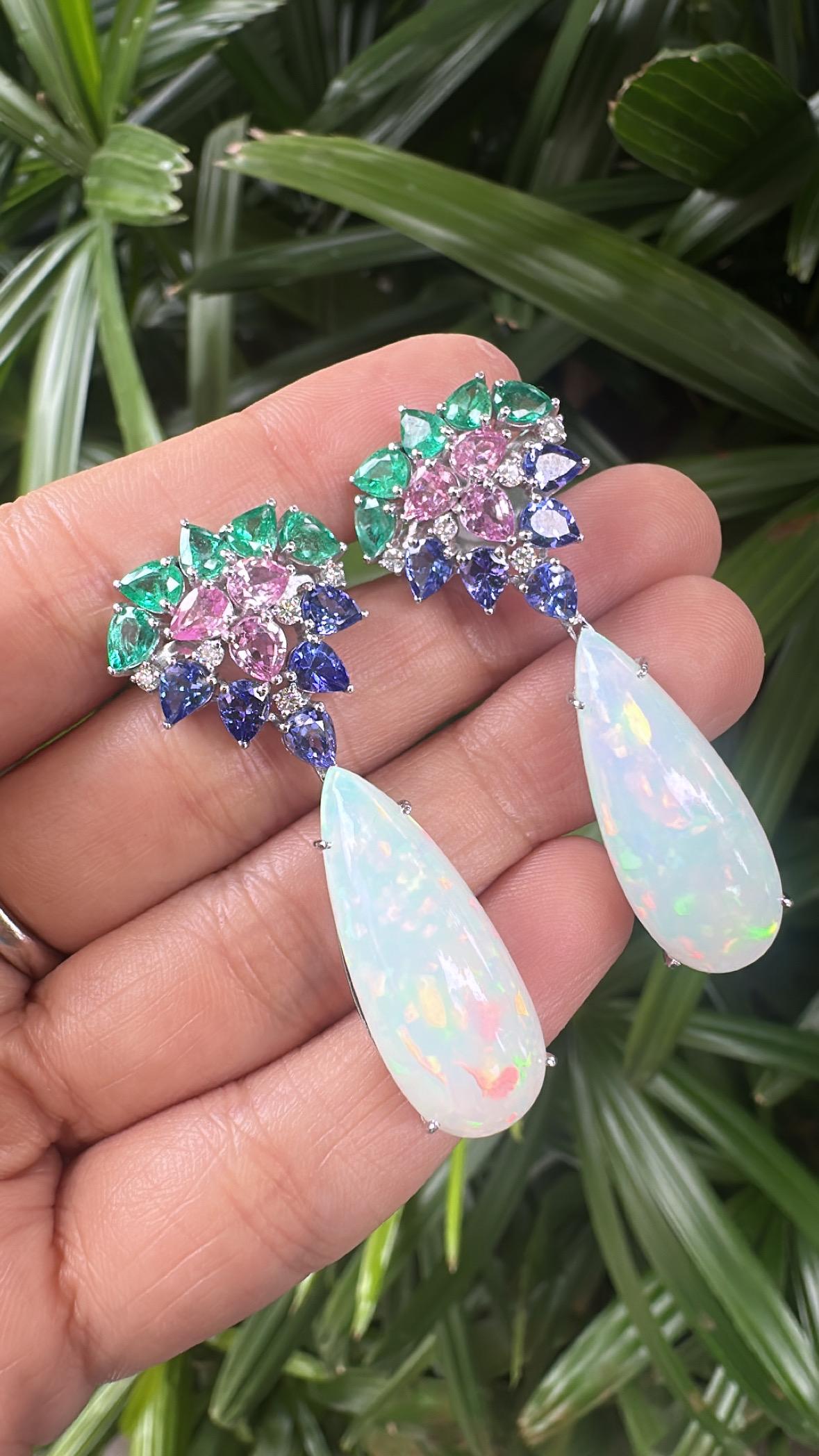 Orecchino lampadario con opale etiope, smeraldi, zaffiro rosa, tanzanite e diamanti in vendita 1