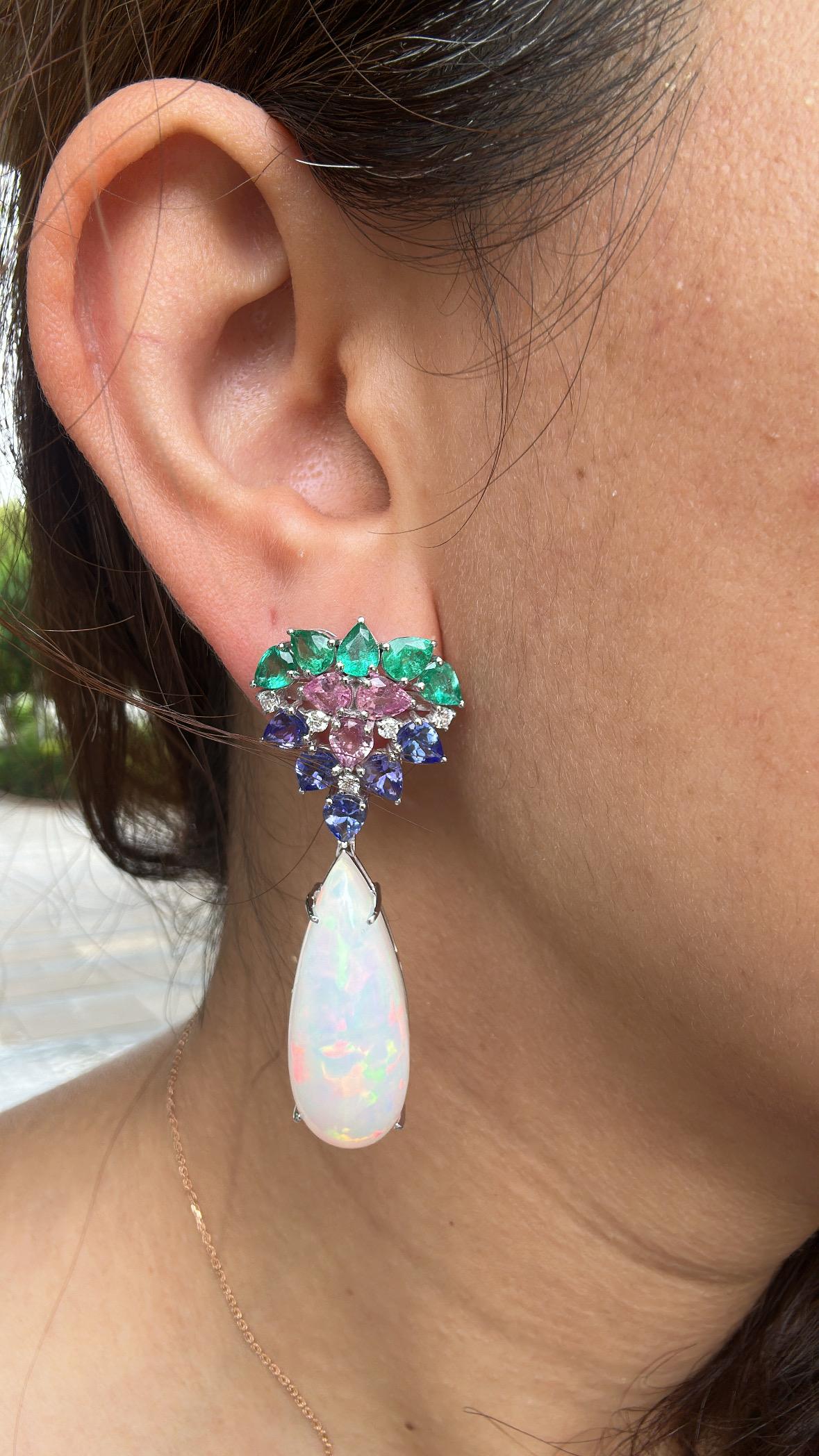 Orecchino lampadario con opale etiope, smeraldi, zaffiro rosa, tanzanite e diamanti in vendita 2