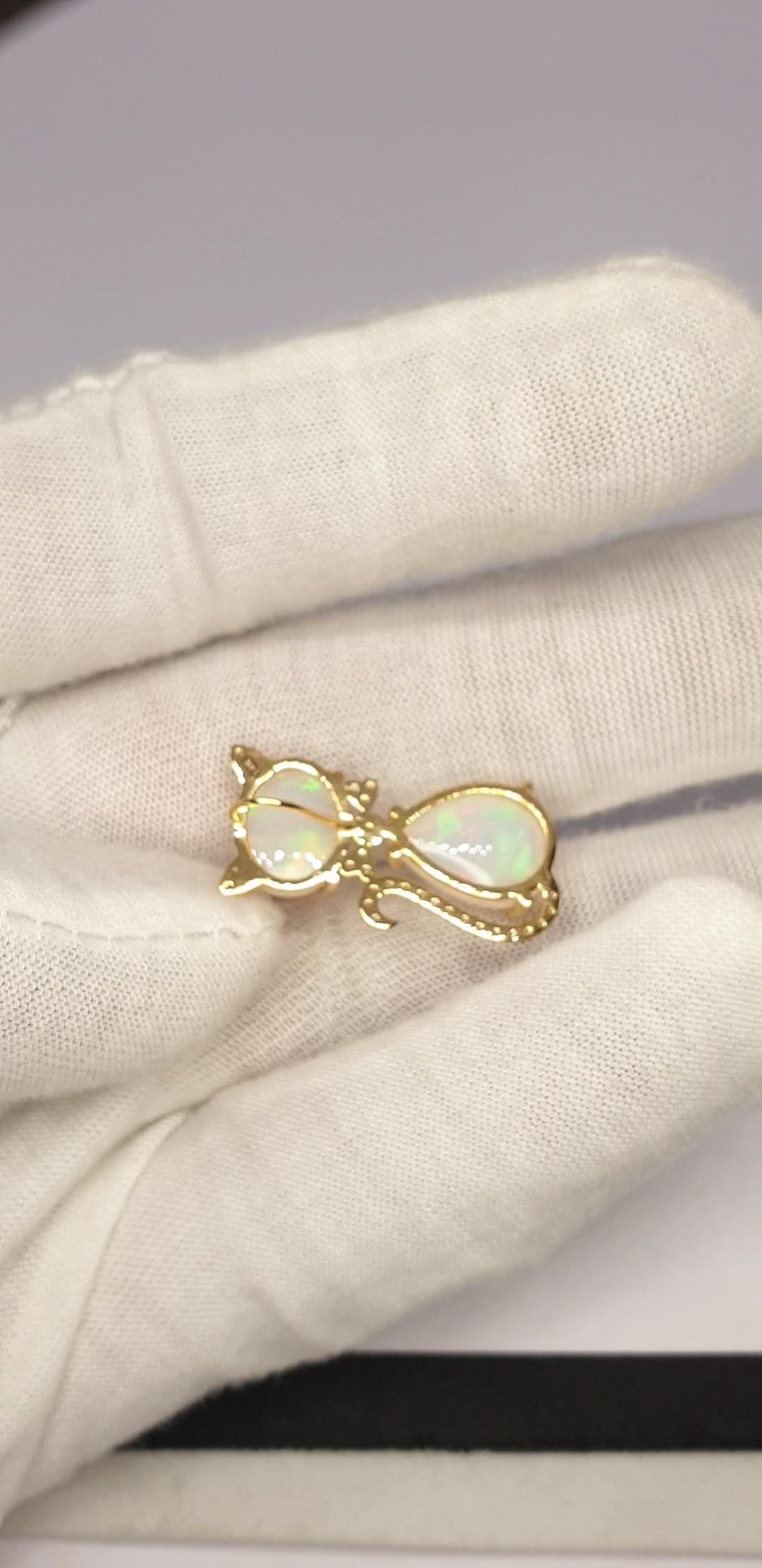 Ethiopian Opal Kitten Shape Cat Pendant in 14K Solid Gold For Sale 4
