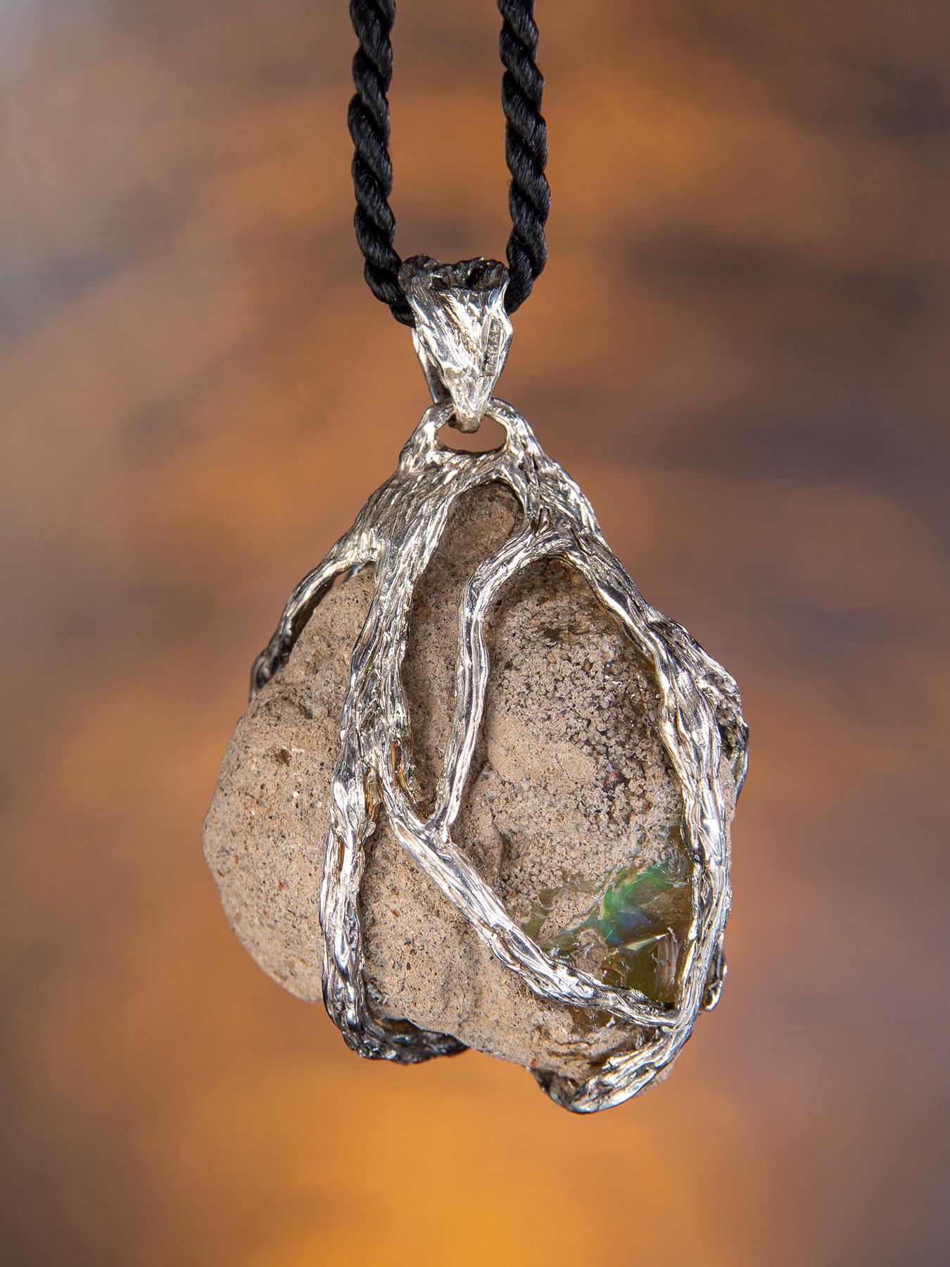Ethiopian Opal Silver Necklace Raw Uncut Polychrome Neon Yellow Gem Crystal Root In New Condition In Berlin, DE
