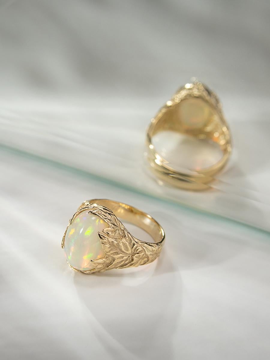 Ethiopian Opal Yellow Gold Ivy Ring Aphrodite Style Multicolor Glare Art Nouveau For Sale 3