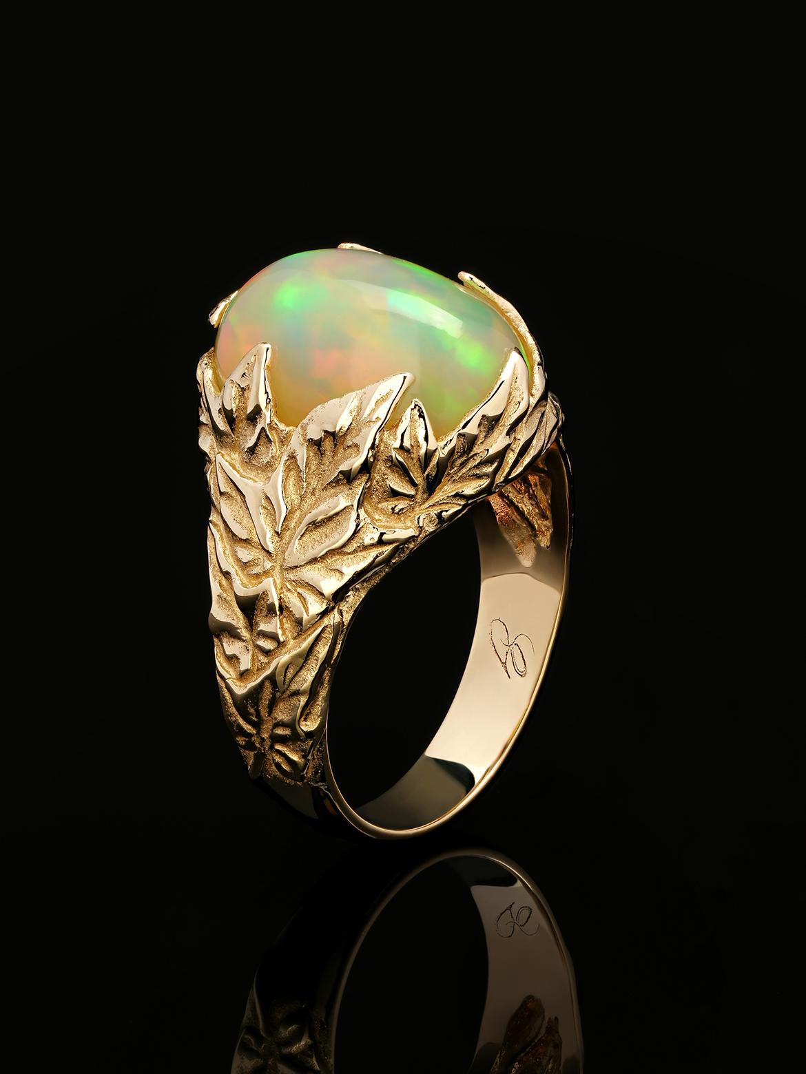 Women's or Men's Ethiopian Opal Yellow Gold Ivy Ring Aphrodite Style Multicolor Glare Art Nouveau For Sale