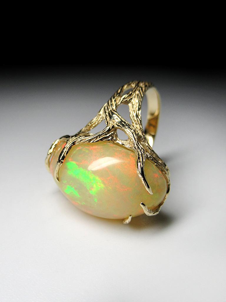 Ethiopian Opal Yellow Gold Ring Art Nouveau Style Iridescent Gemstone Jewelry For Sale 3