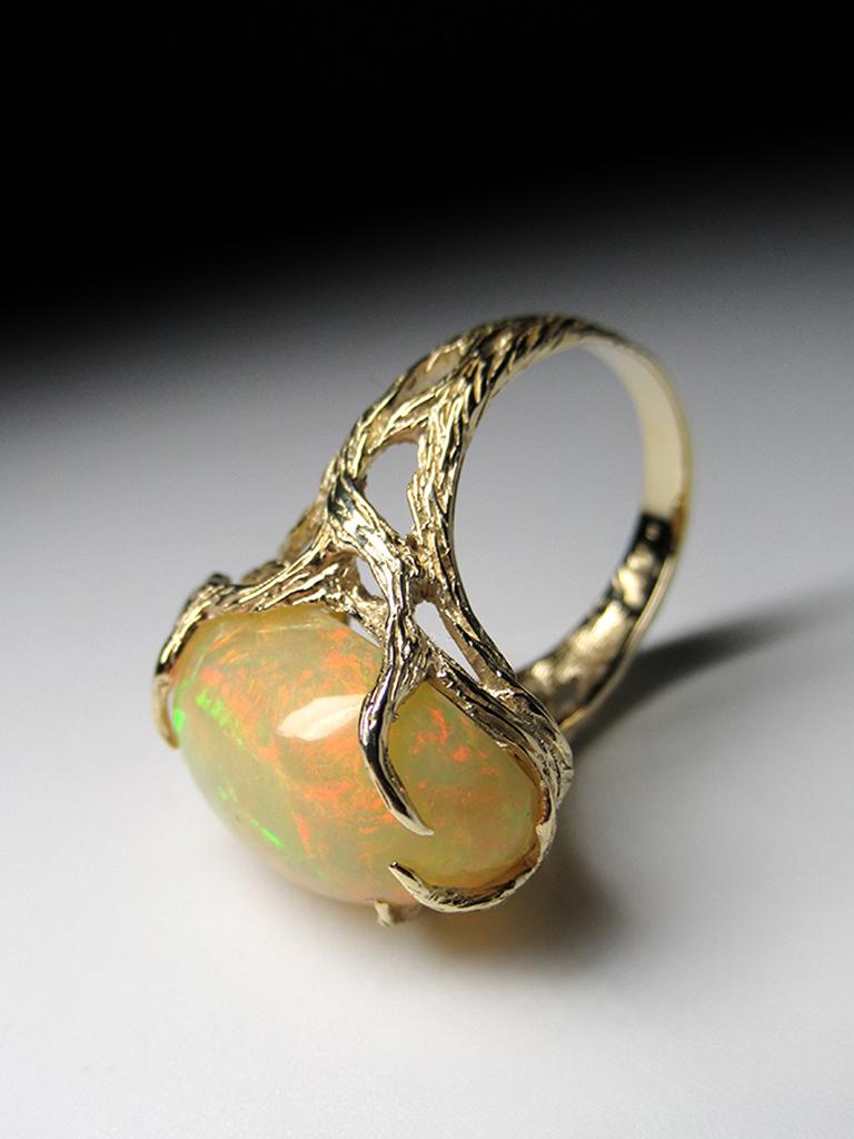 Ethiopian Opal Yellow Gold Ring Art Nouveau Style Iridescent Gemstone Jewelry For Sale 4