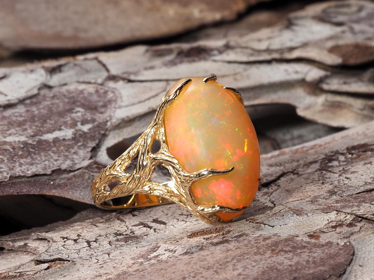 Artisan Ethiopian Opal Yellow Gold Ring Art Nouveau Style Iridescent Gemstone Jewelry For Sale