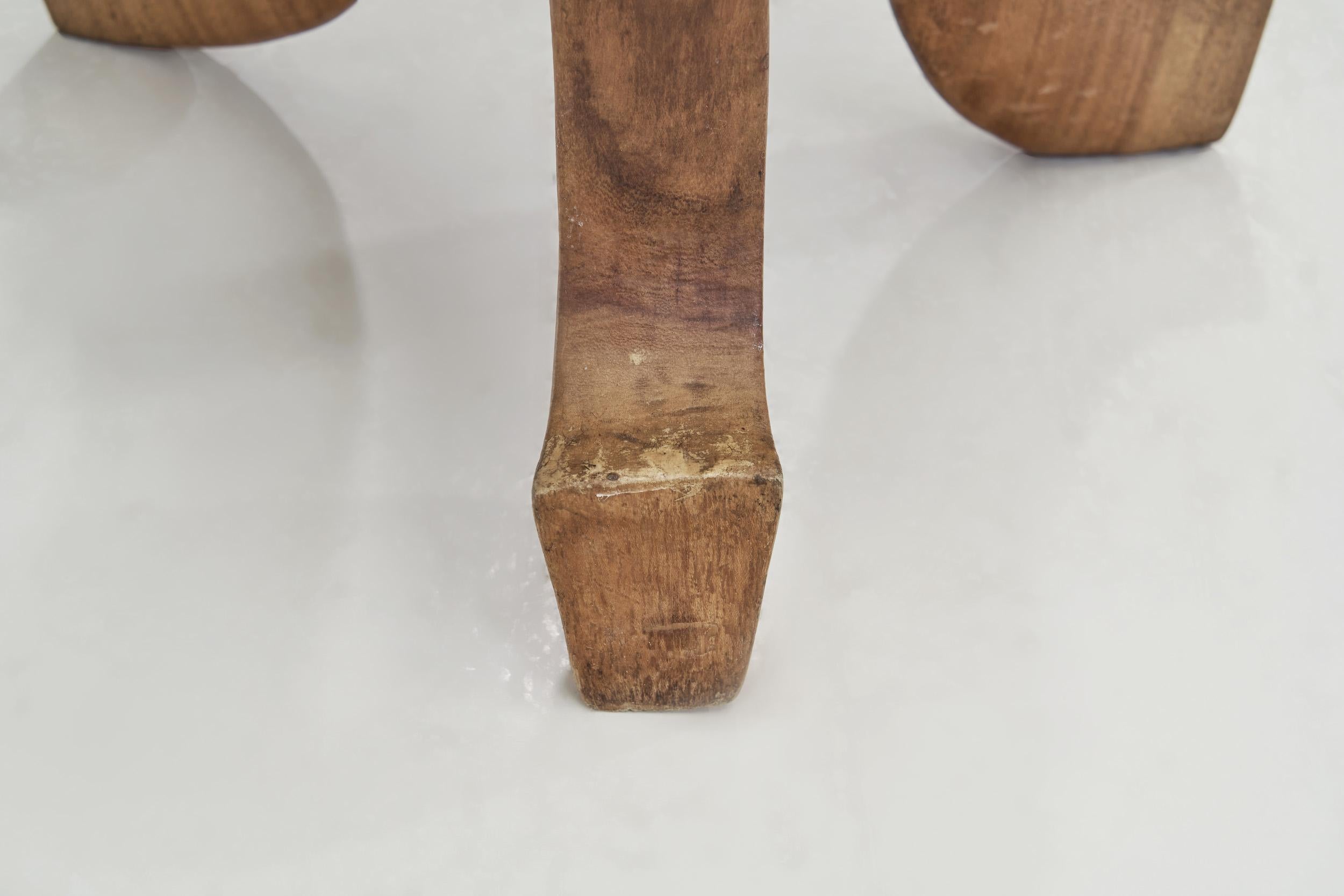 Ethiopian-Style Stool with Scrolled Legs, Norway, First Half of the 20th Century For Sale 9