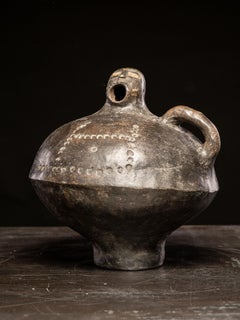 Ethnic Design-Anthropomorphic ceramic vessel, Luba People, DRC.