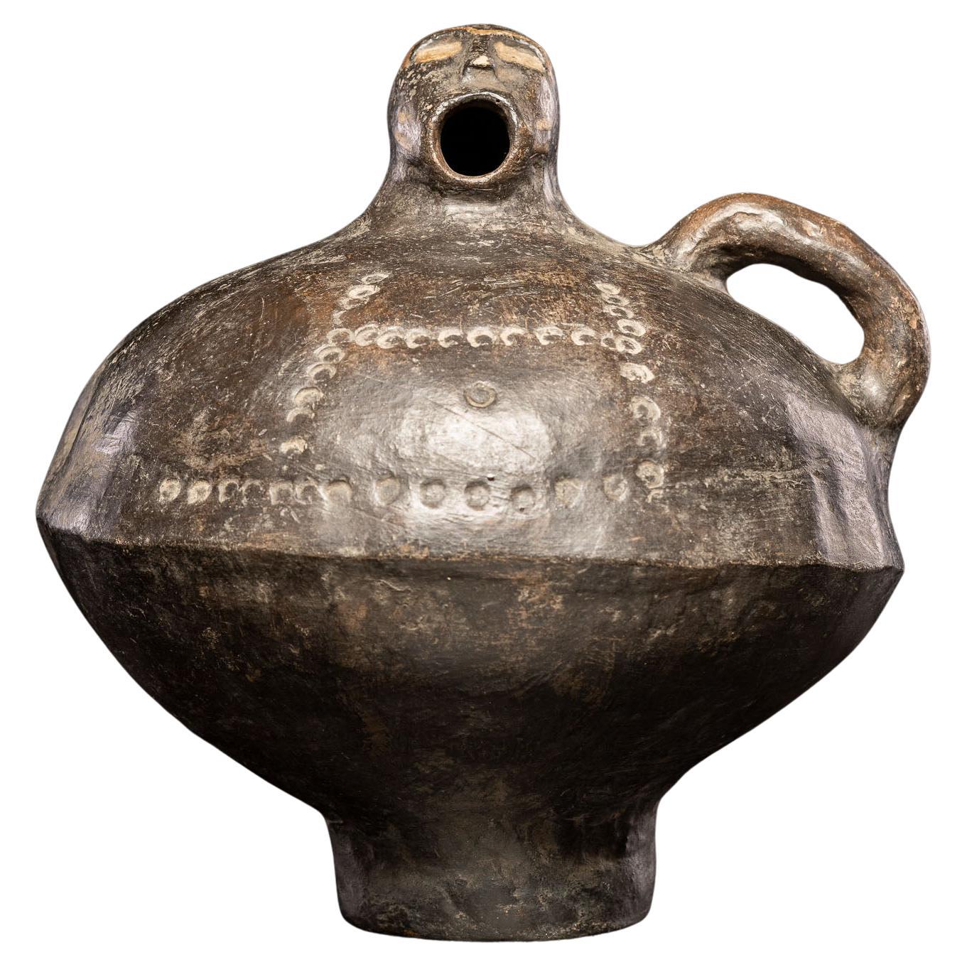 Ethnic Design-Anthropomorphic ceramic vessel, Luba People, DRC.