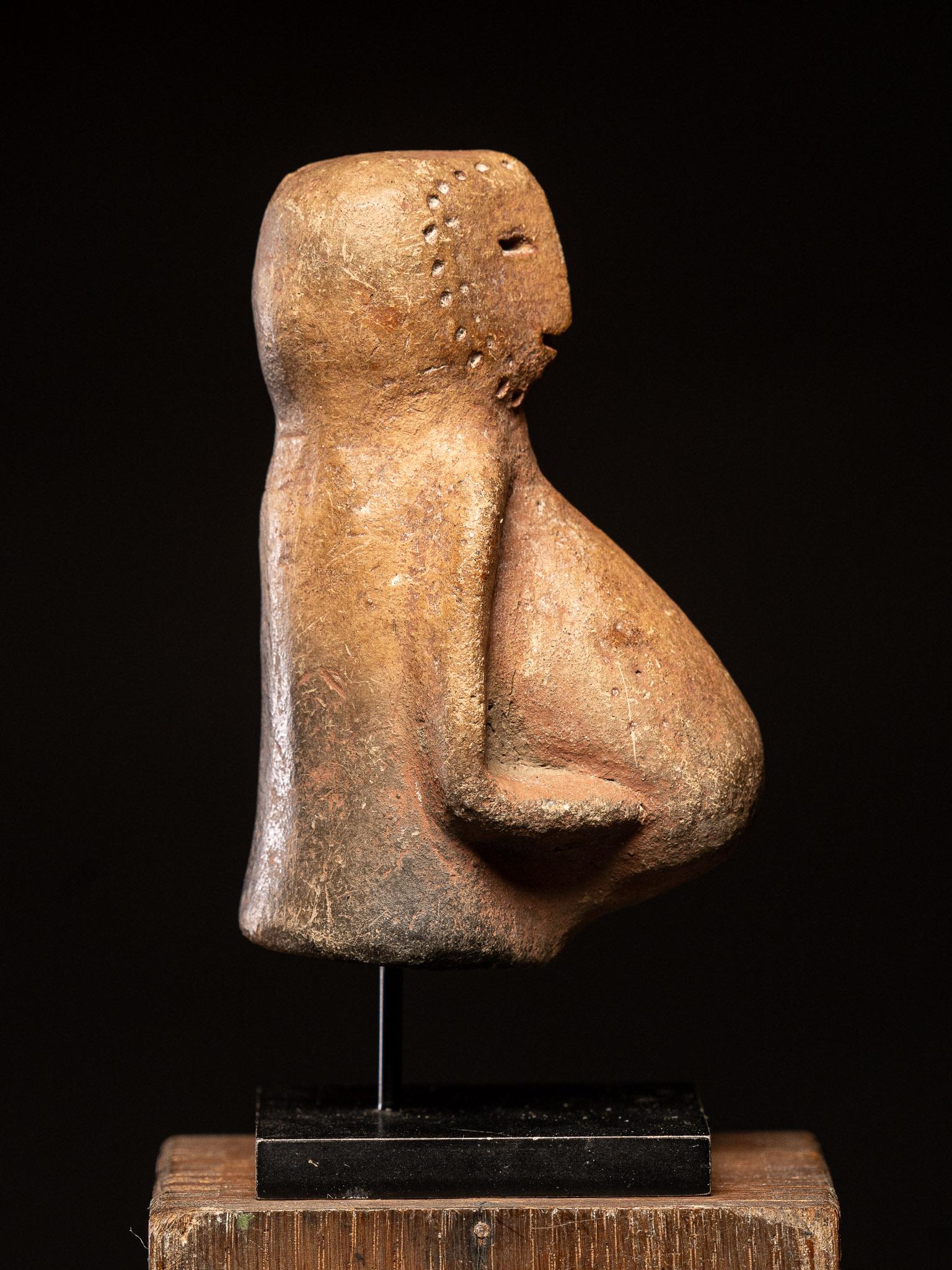Diseño étnico-Figura auténtica de fertilidad femenina 