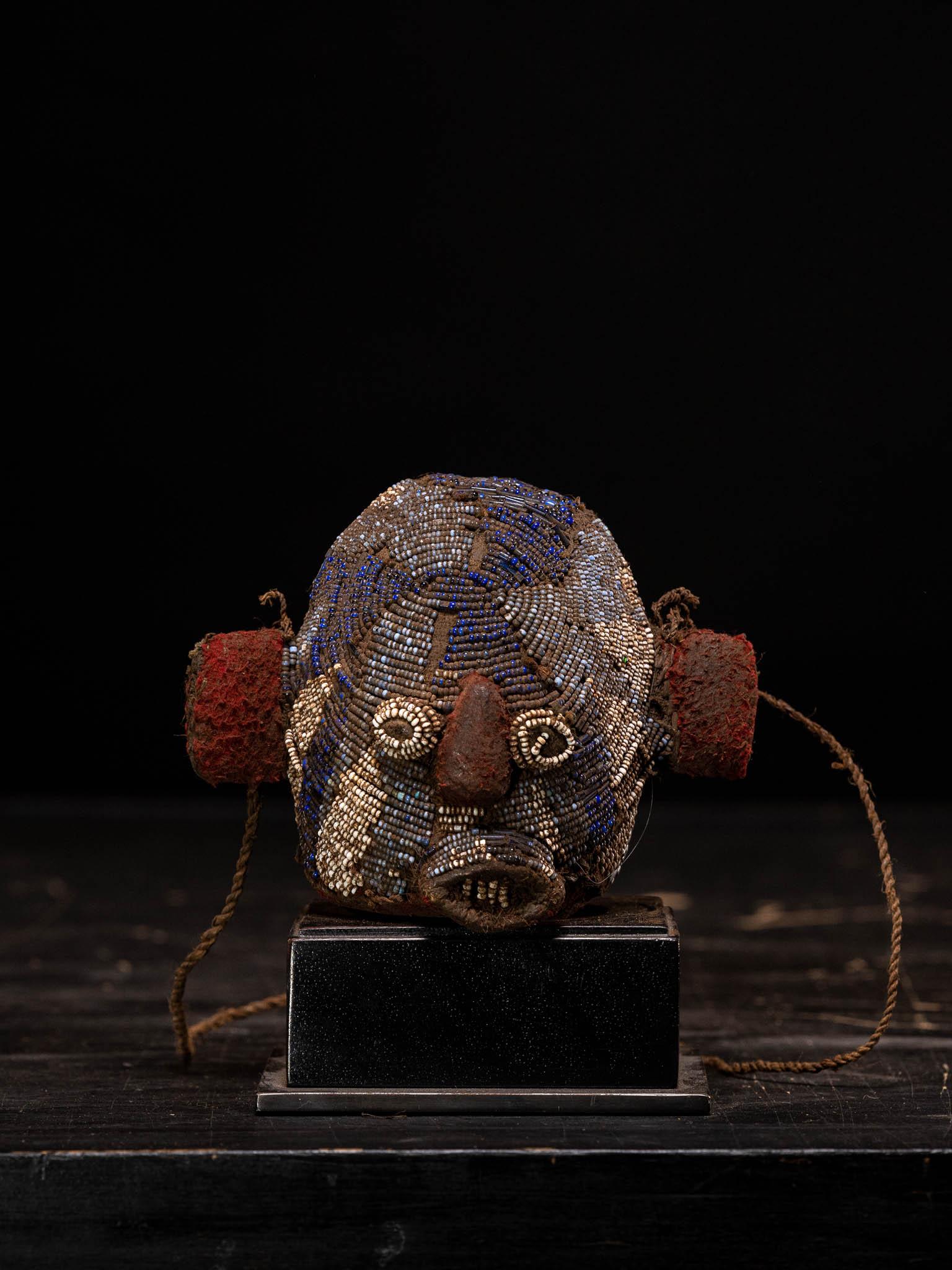 Glass Ethnic Design-Collection of 22 Ceremonial Heads from the Grasslands in Cameroon. For Sale