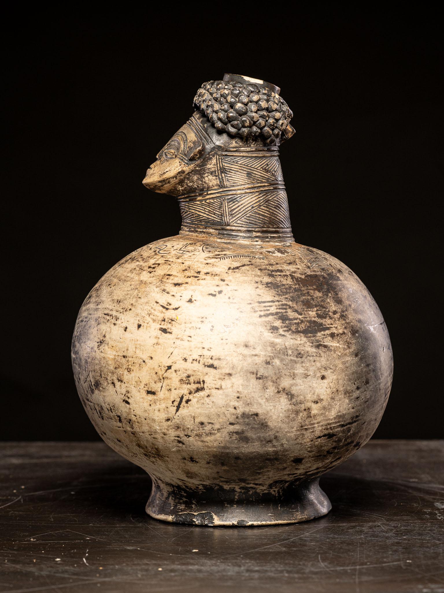 Terracotta Ethnic Design-Terraccotta Jug in the shape of a male, Tshokwe People, DRC. For Sale