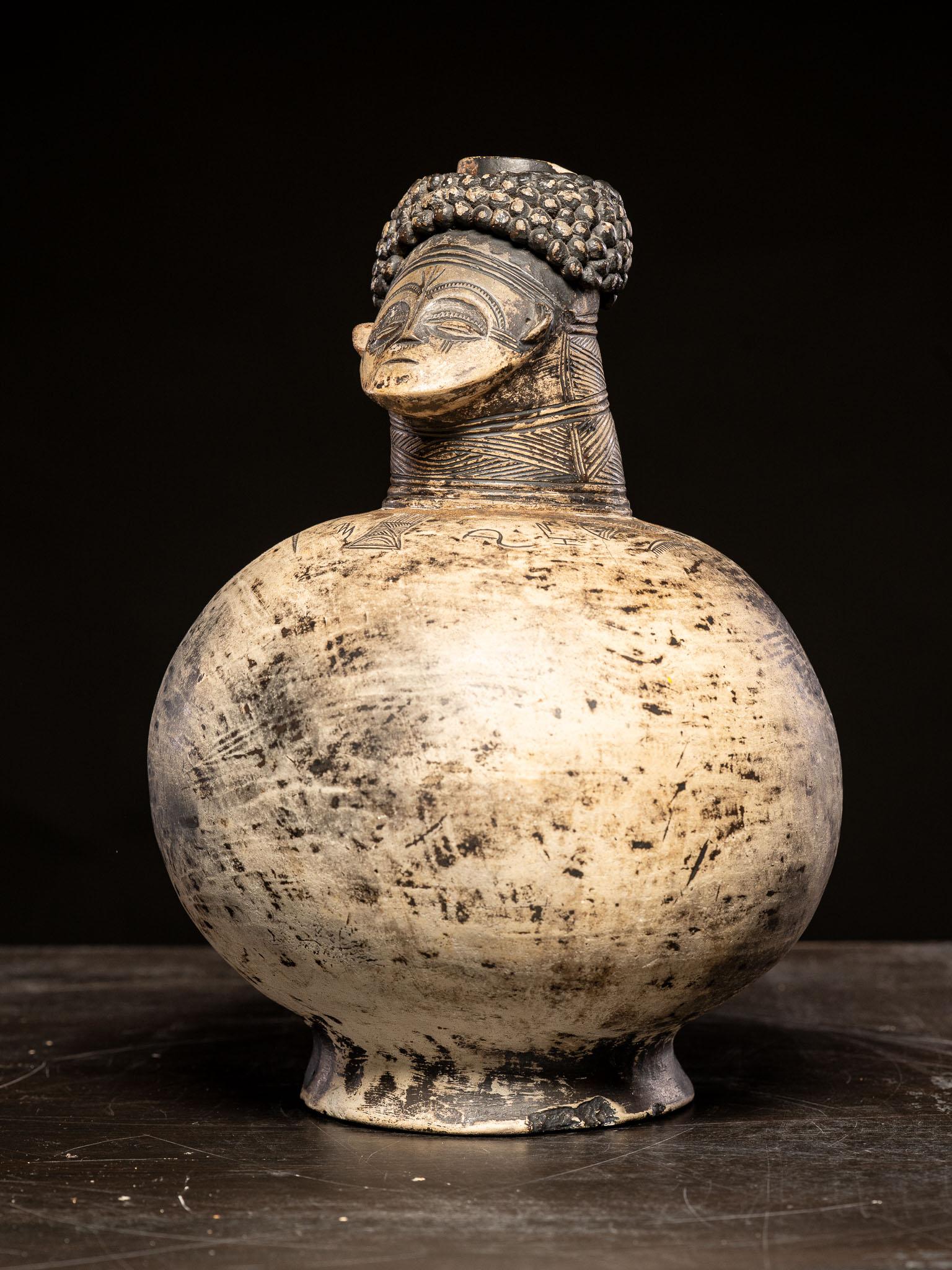 Ethnic Design-Terraccotta Jug in the shape of a male, Tshokwe People, DRC. For Sale 1