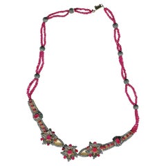Ethnic Looking Rubin-Perlenkette mit Diamanten aus 18 Karat Gelbgold mit Diamanten