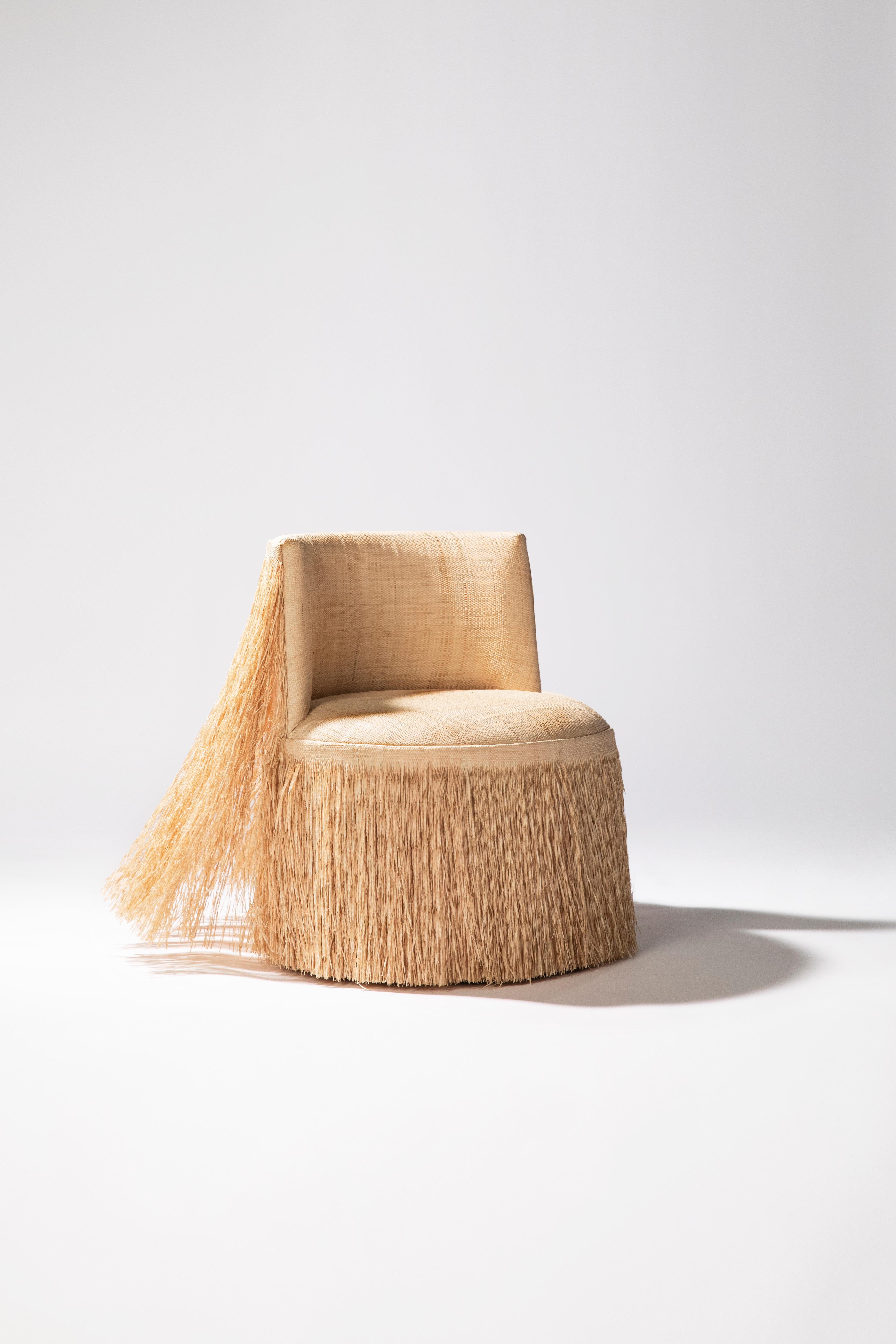 Fauteuil ethnique en paille de Neca Abrantes - Design brésilien et Craft indigène Neuf - En vente à São Paulo, SP