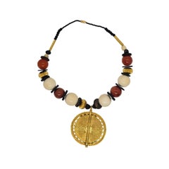 Collana etnica francese vintage, metallo dorato e perline