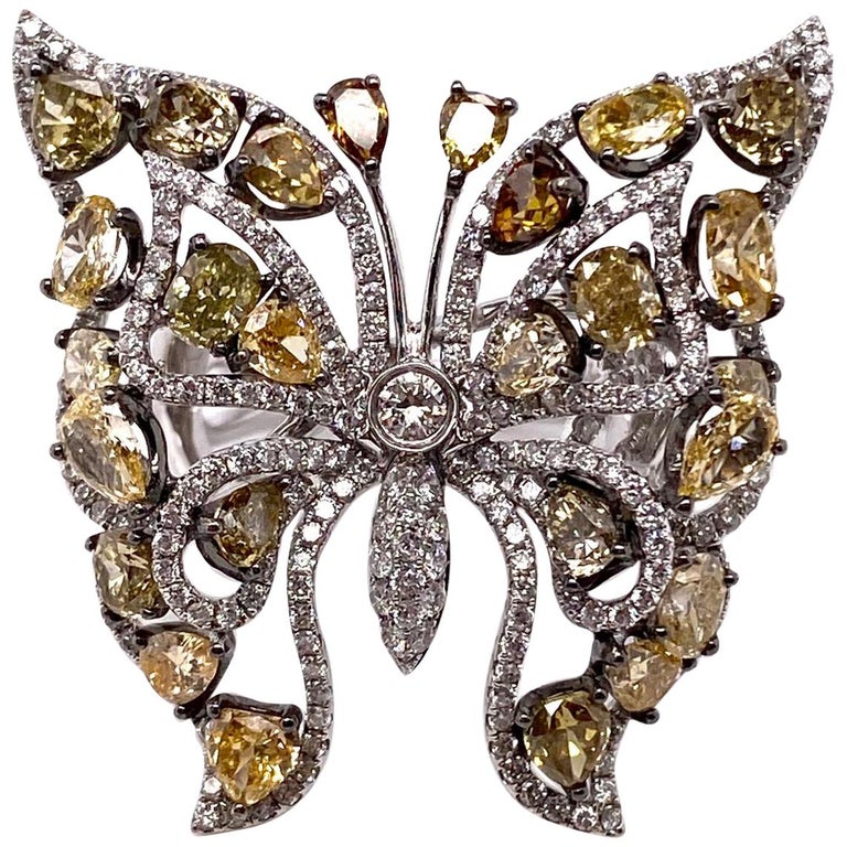 Ethonica Fancy Yellow Diamond Butterfly Ring in 18 Karat Gold For Sale