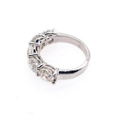 Five-Stone Diamond Ring in 18 Karat Gold