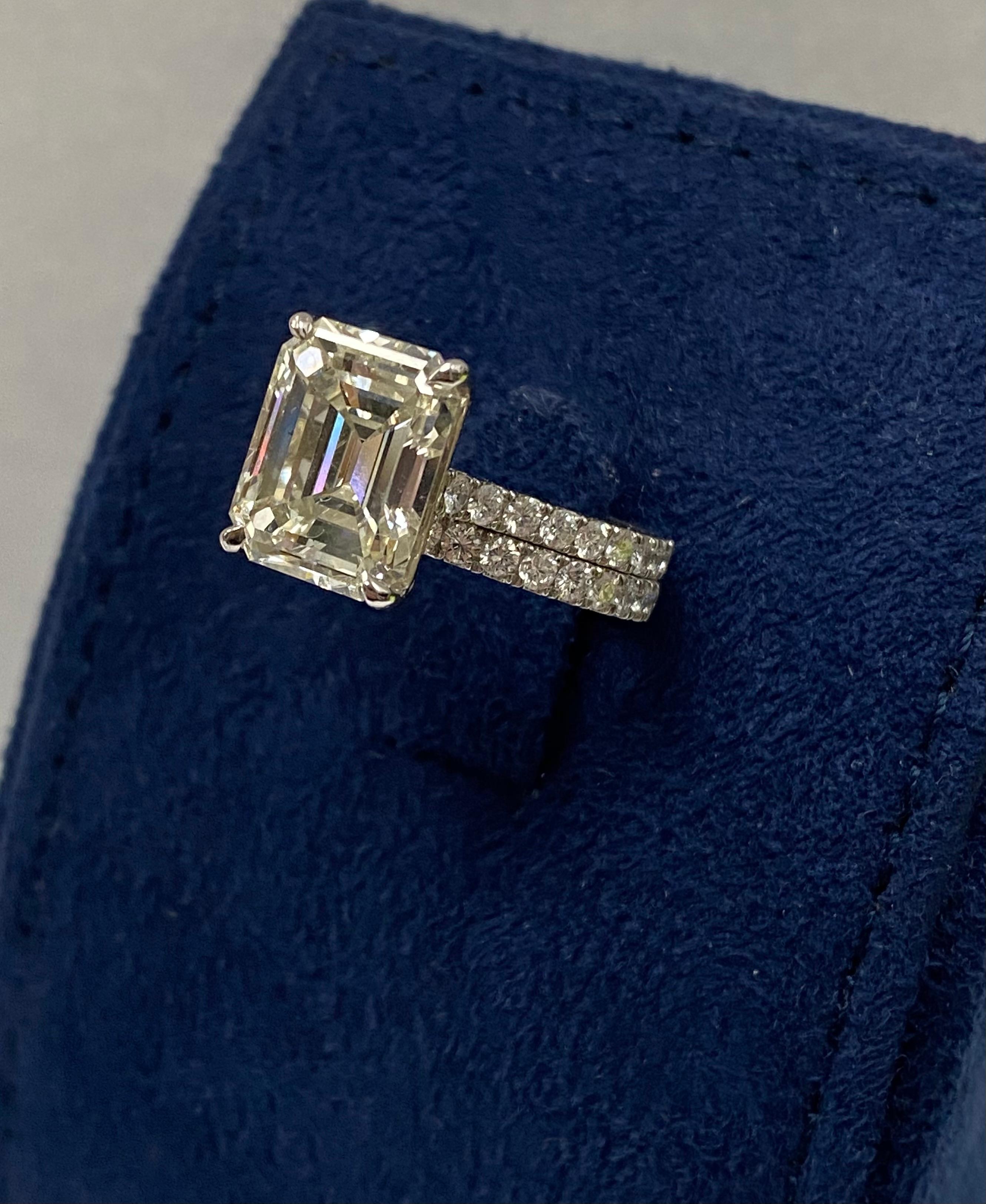 emerald cut platinum engagement rings