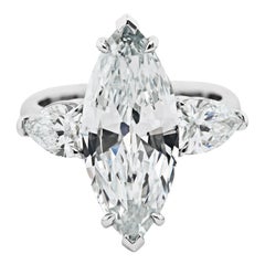 Anello Ethonica con diamanti marquise certificati GIA in oro 18 carati