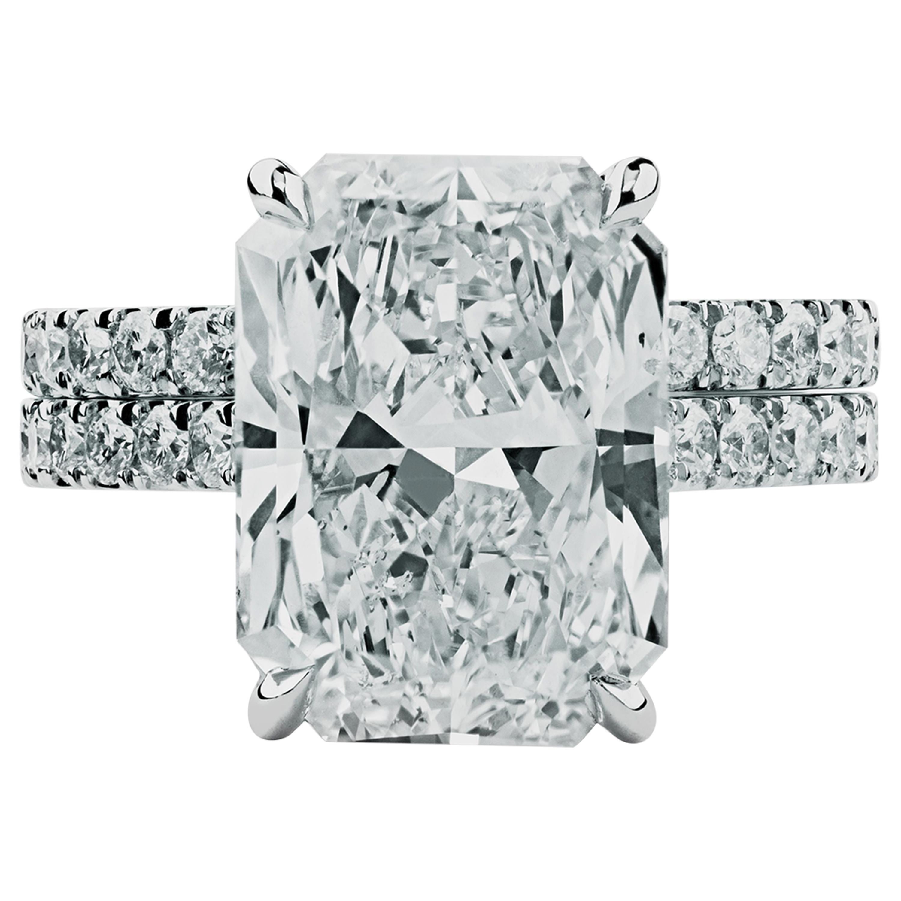 Ethonica GIA Certified Radiant-Cut Diamond Engagement Ring Suit in Platinum