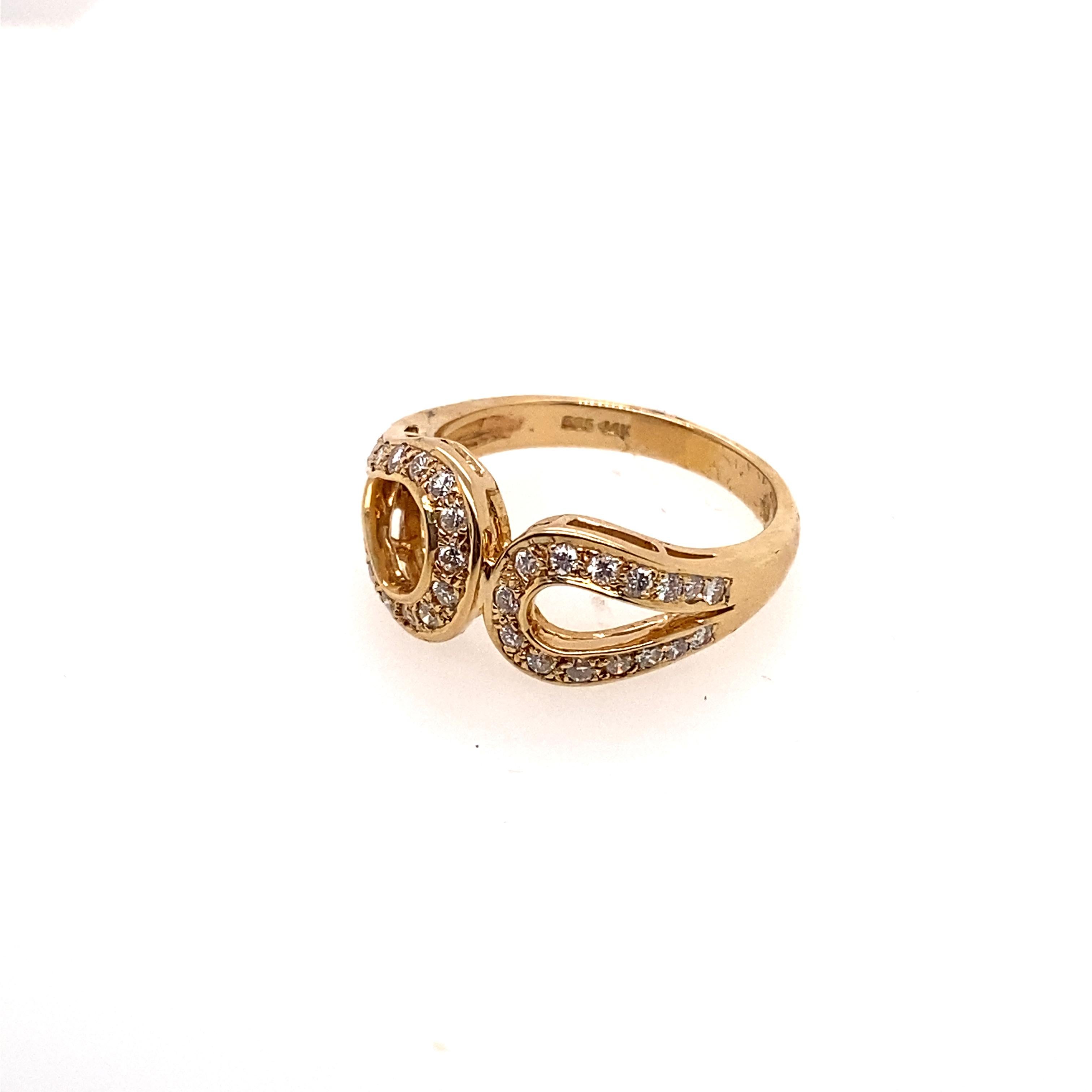 Ethonica Infinity Diamond Ring in 14 Karat Gold In New Condition For Sale In New York, NY