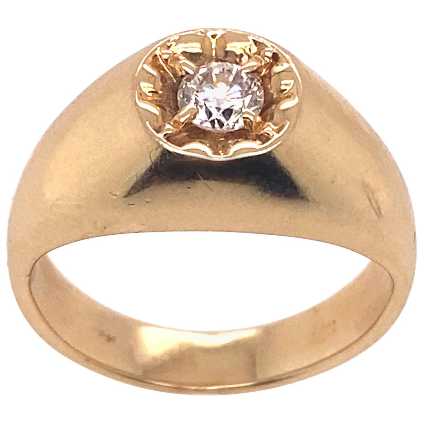 Ethonica Solitaire Diamond Ring in 14 Karat Gold For Sale