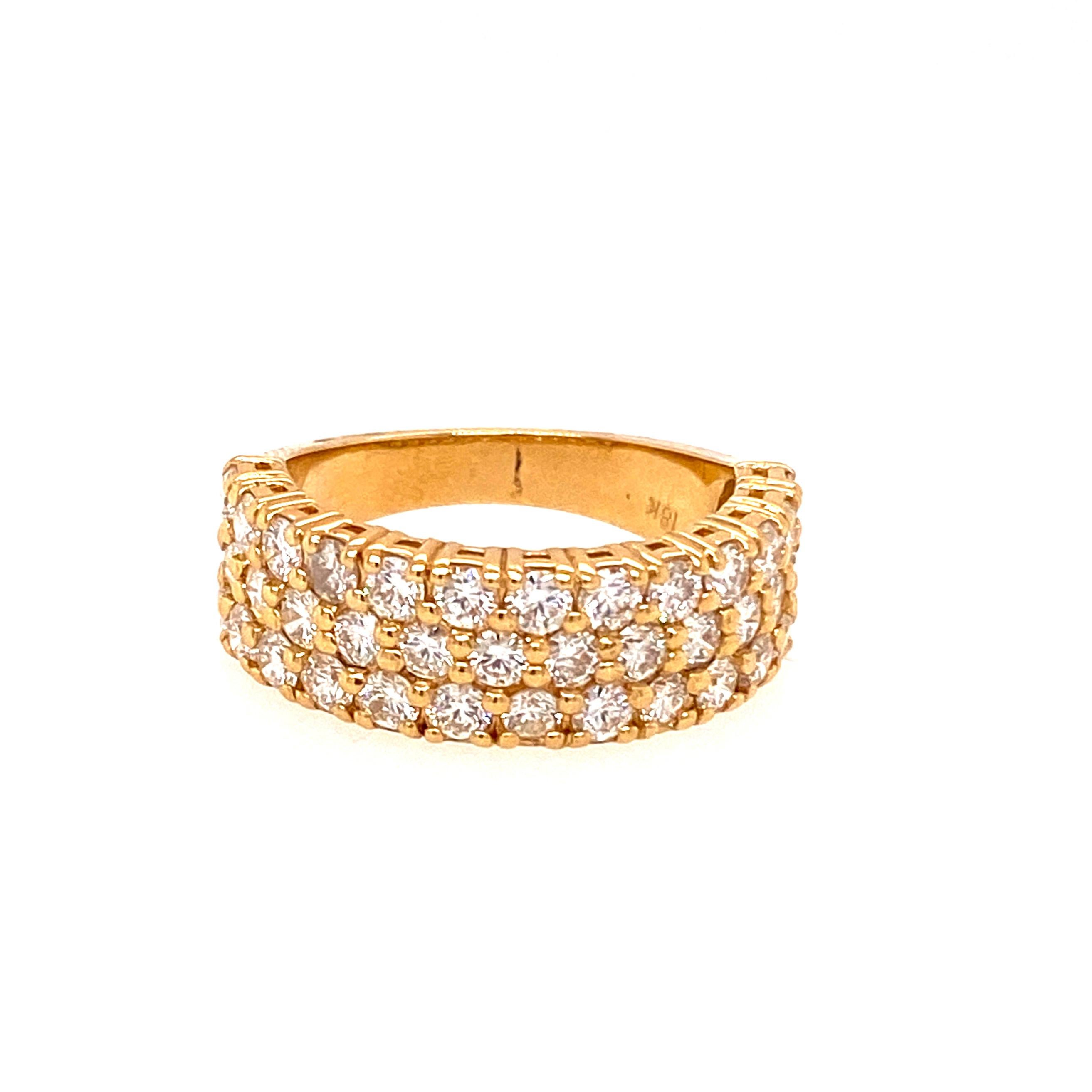 Ethonica Three-Row Diamond Band in 18 Karat Gold In New Condition For Sale In New York, NY