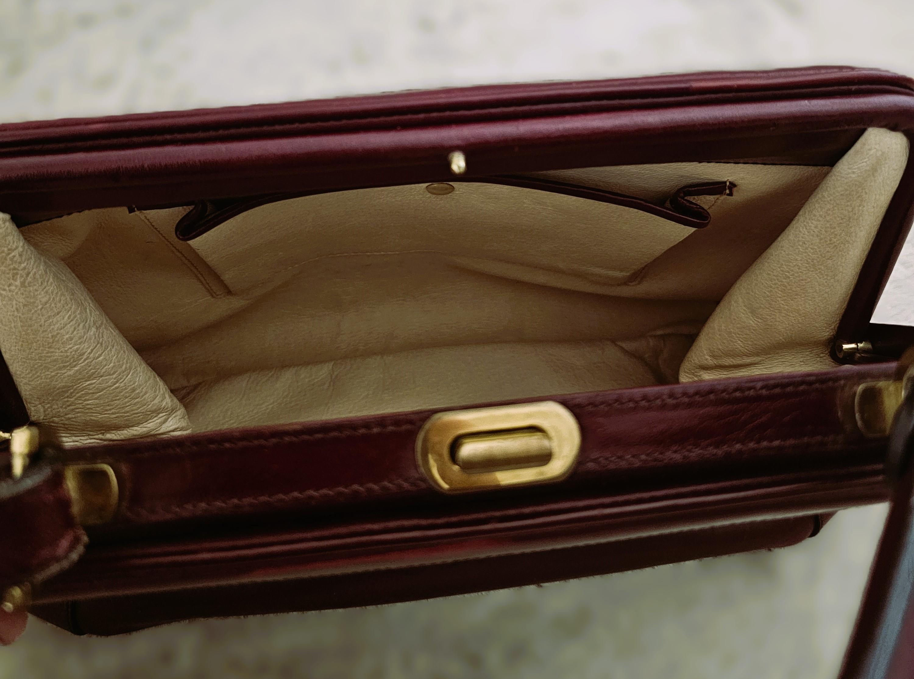 Etienne Aigner Tasche Vintage 80s Rot Braun Leder im Angebot 11