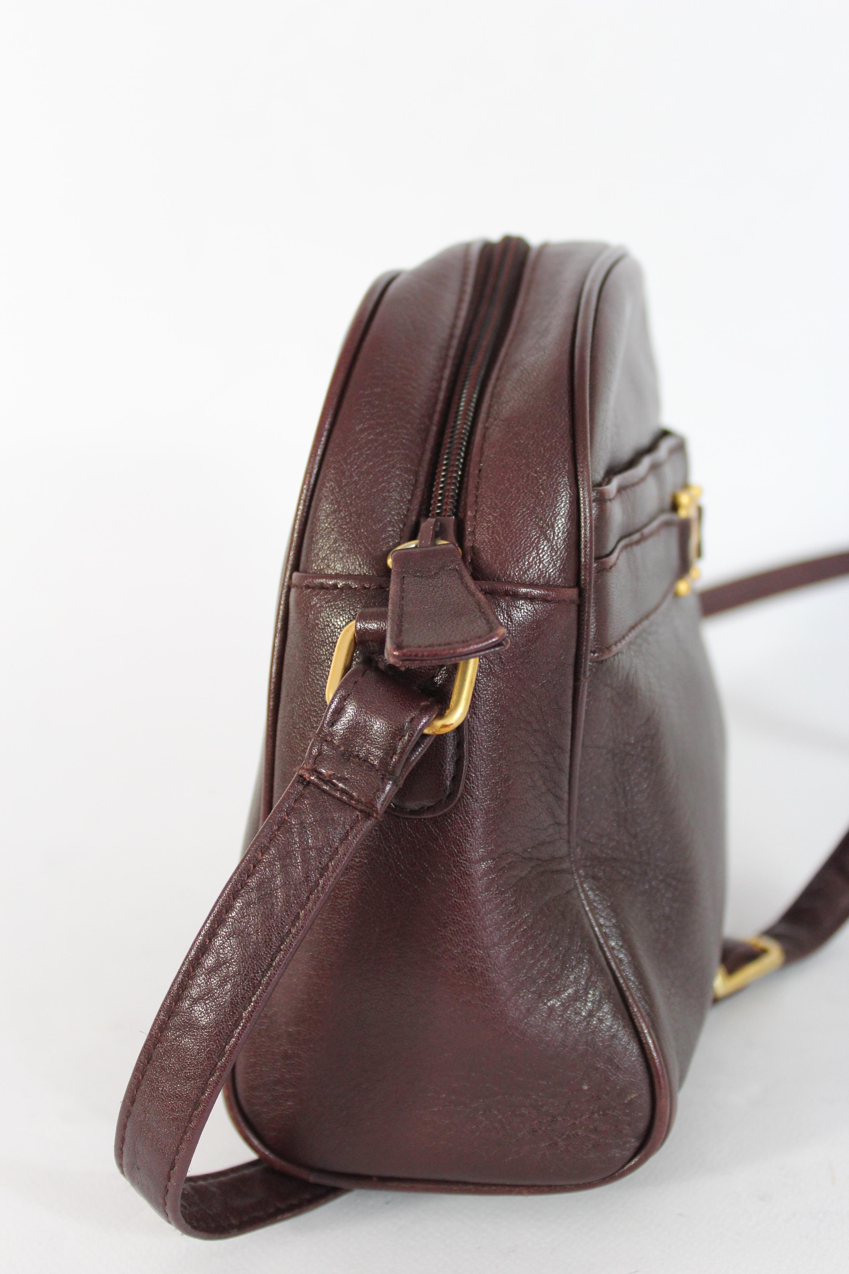 Etienne Aigner Borsa a tracolla in pelle bordeaux anni '80 In condizioni buone a Brindisi, Bt