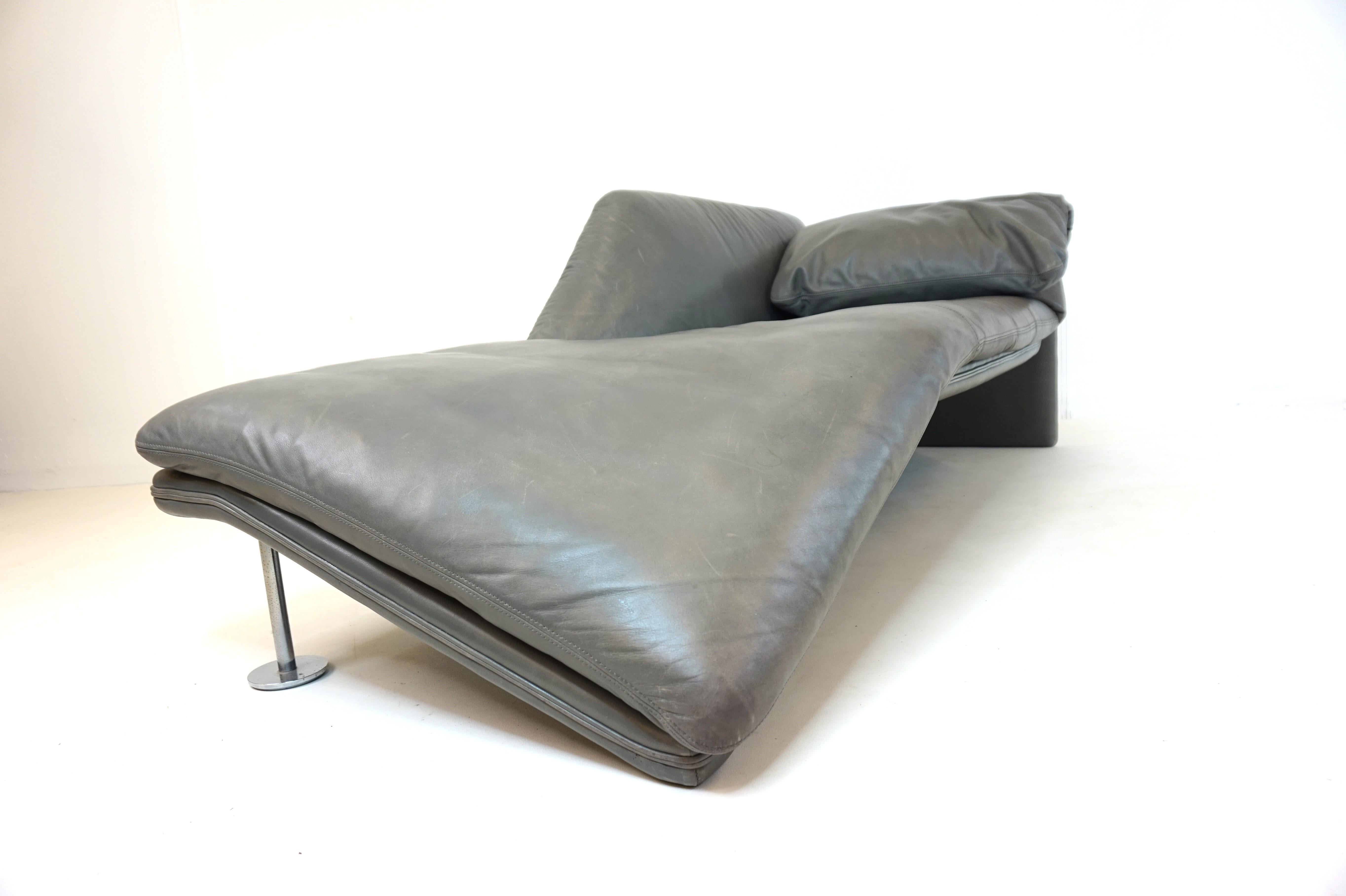 Etienne Aigner Muse Chair Recamiere by Jochen Flacke For Sale 8