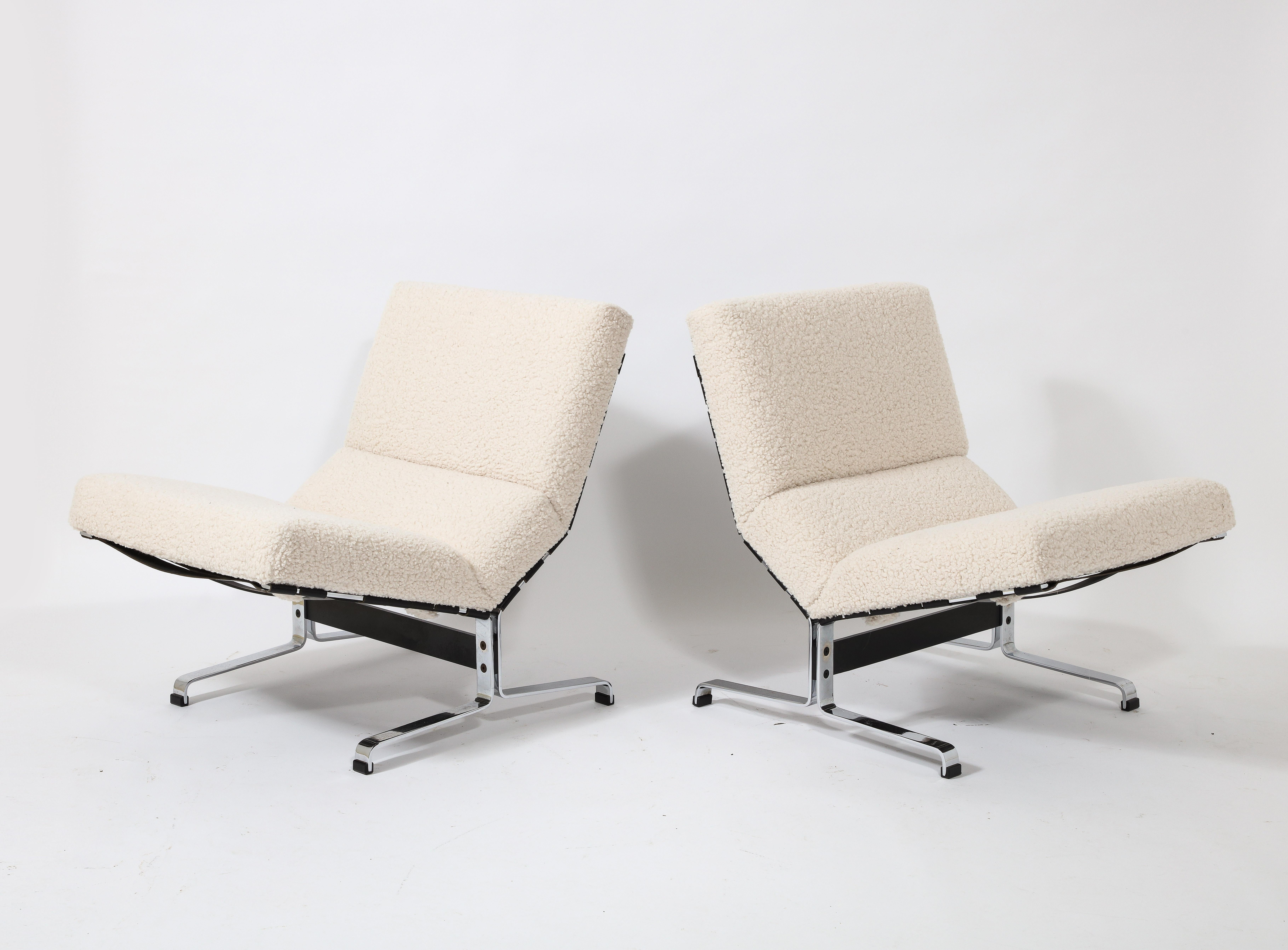 Etienne Fermigier Pair of Slipper Lounge Chairs in Cream, France 1960's For Sale 5
