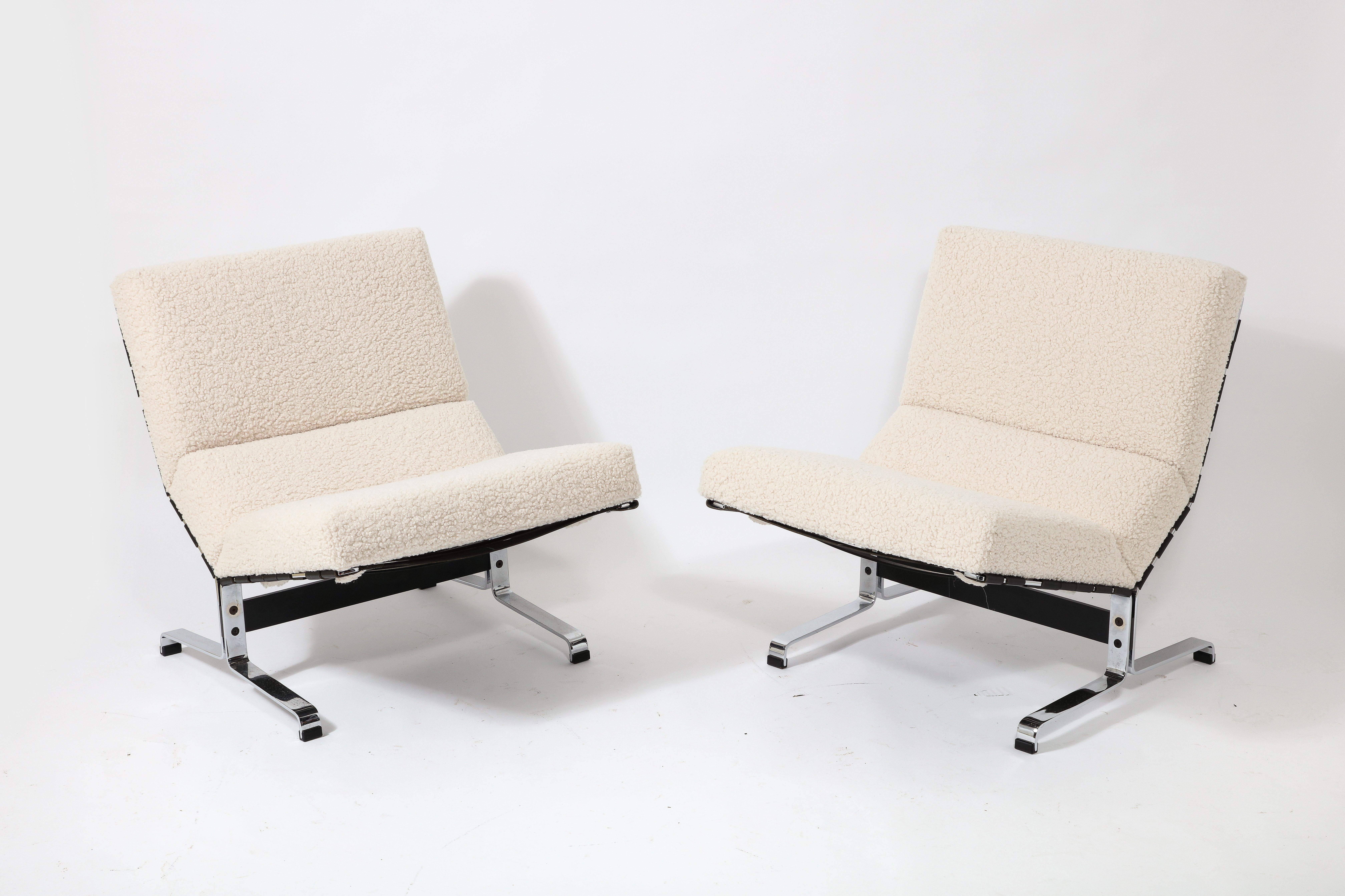 Etienne Fermigier Pair of Slipper Lounge Chairs in Cream, France 1960's For Sale 7