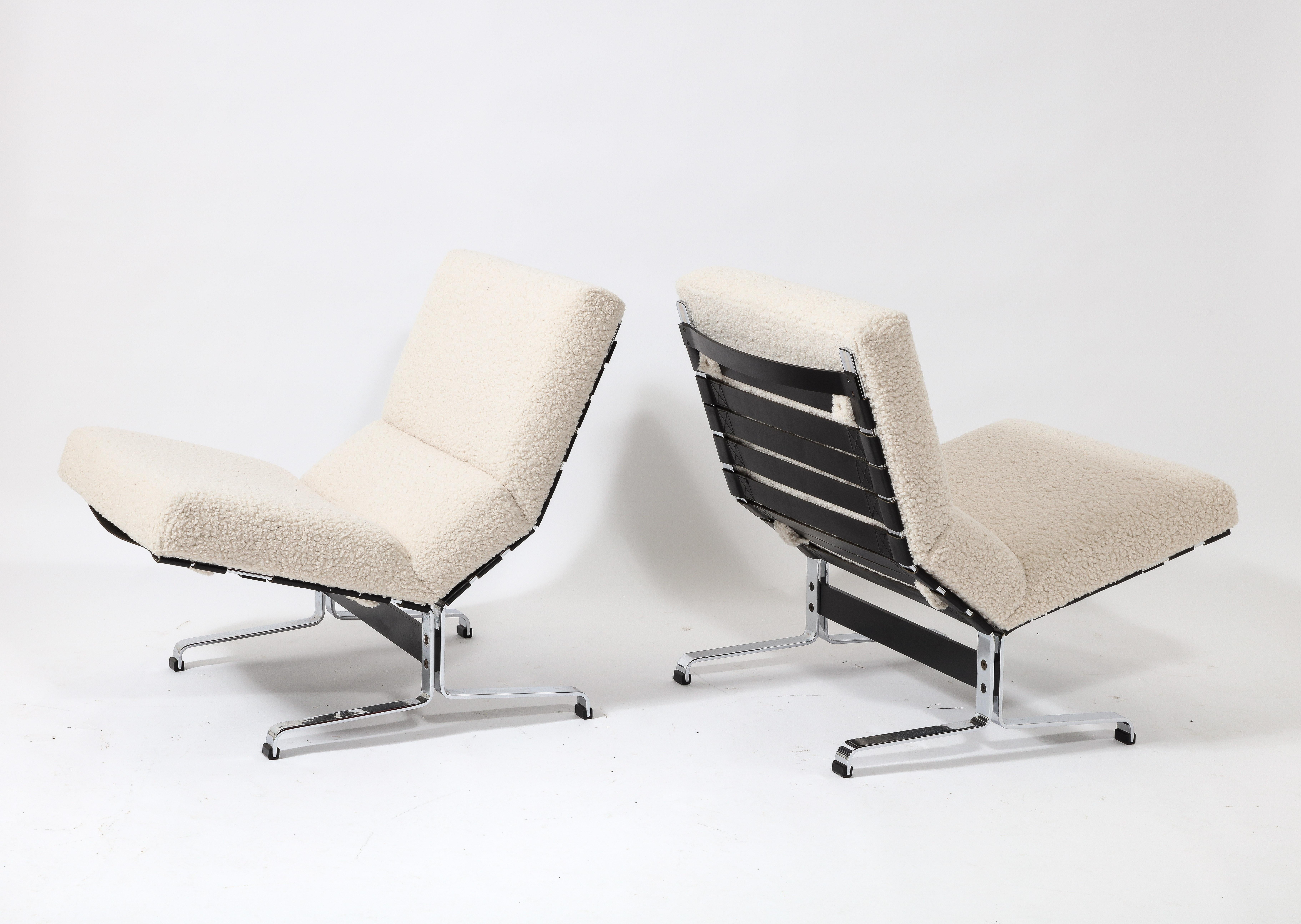 Etienne Fermigier Pair of Slipper Lounge Chairs in Cream, France 1960's For Sale 2