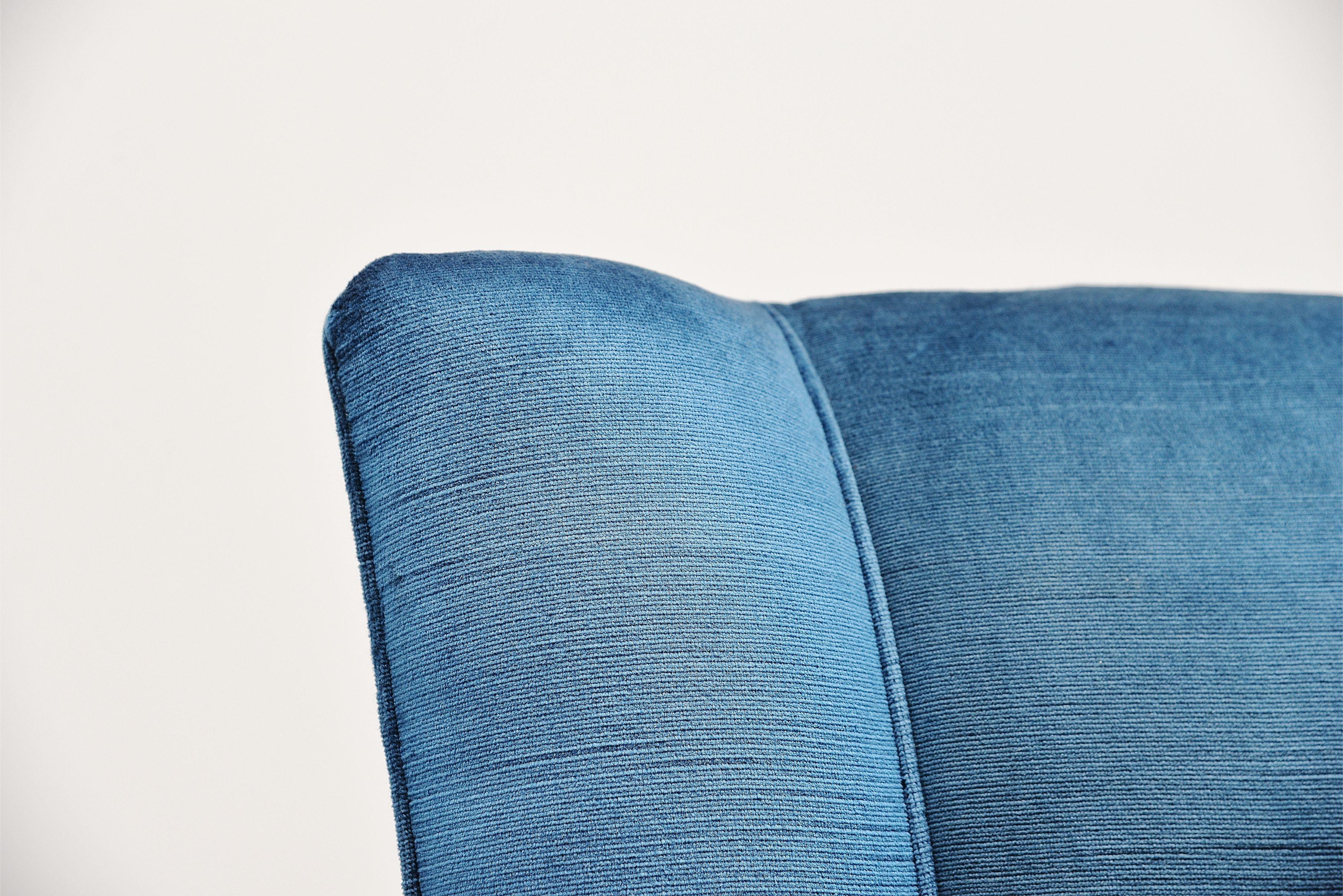 Etienne-Henri Martin SK40 Lounge Chairs Steiner 1952 Blue 2