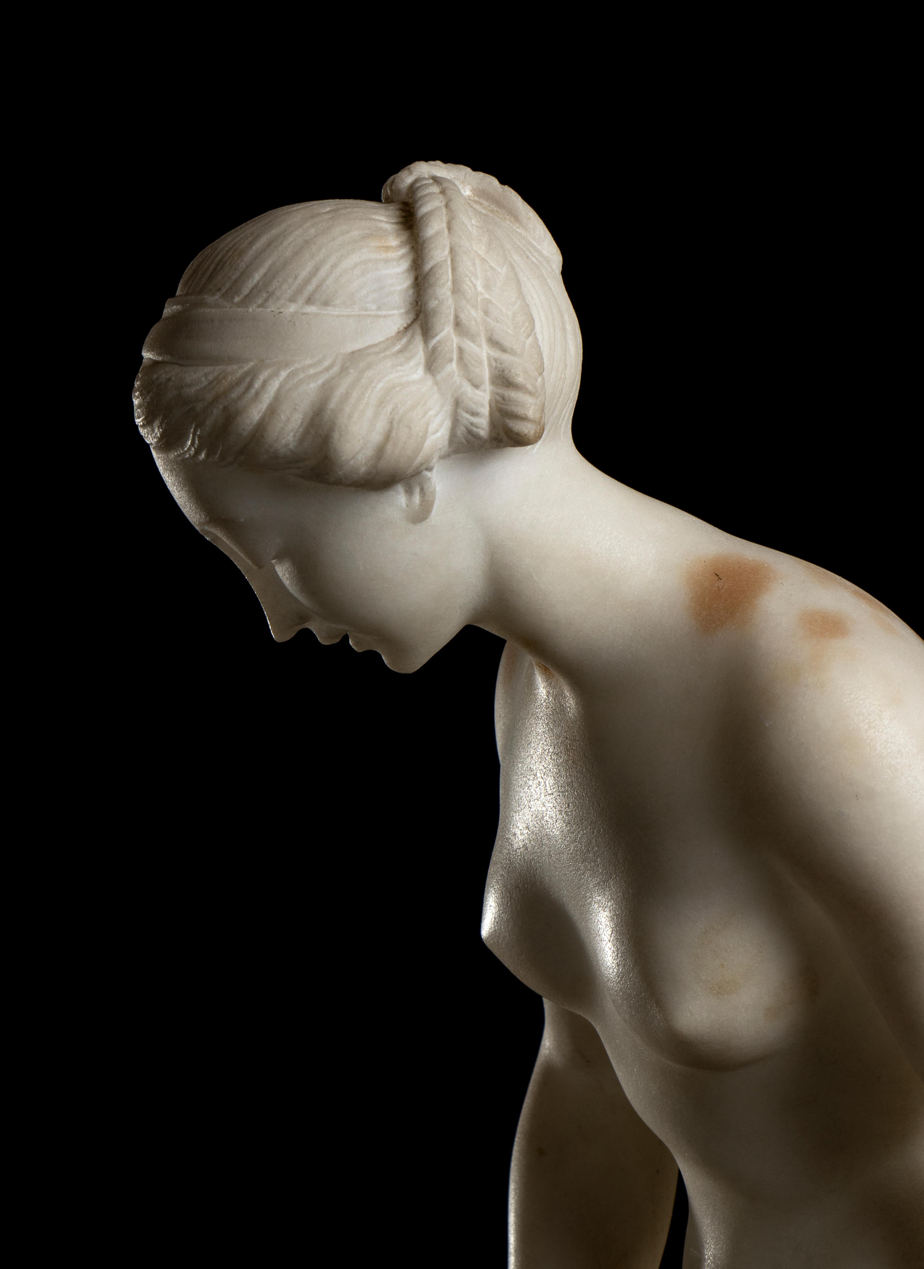 Figurative Nude White Alabaster Sculpture of Venus at Bath After Falconet 19th  4