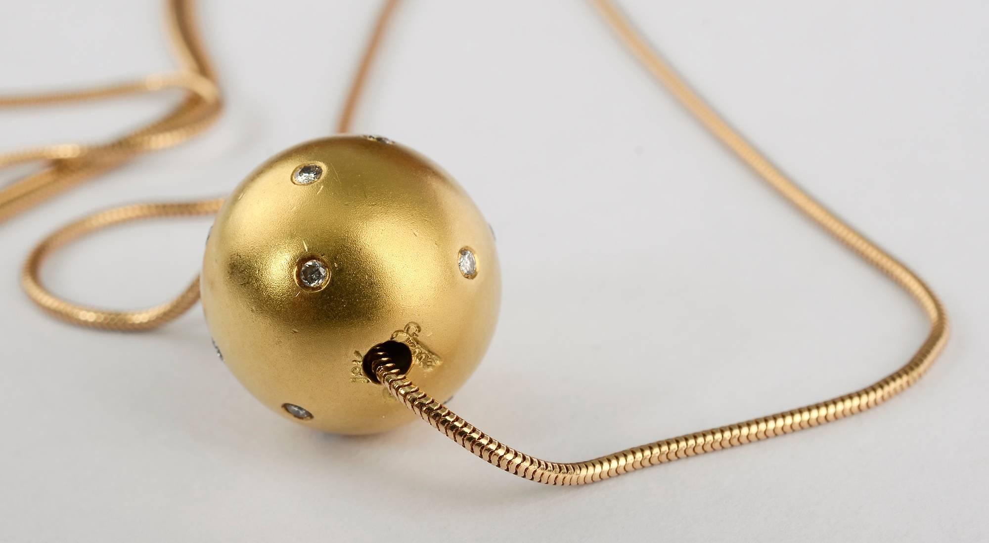 Etienne Perret Diamant-Gold-Kugel-Halskette an langer Kette im Zustand „Hervorragend“ in Darnestown, MD