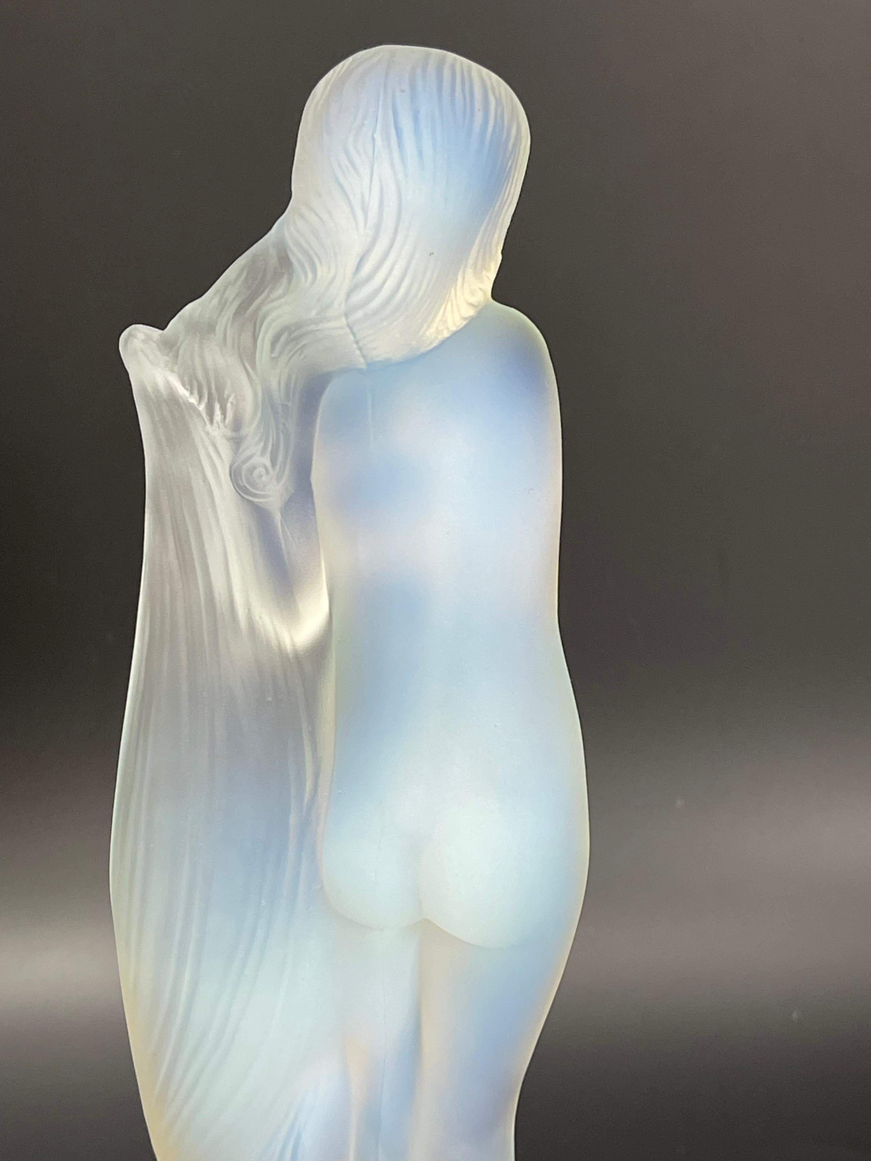 Etling Car Mascot Naked Woman Sculpture in Opalescent Molded Glass For Sale 1