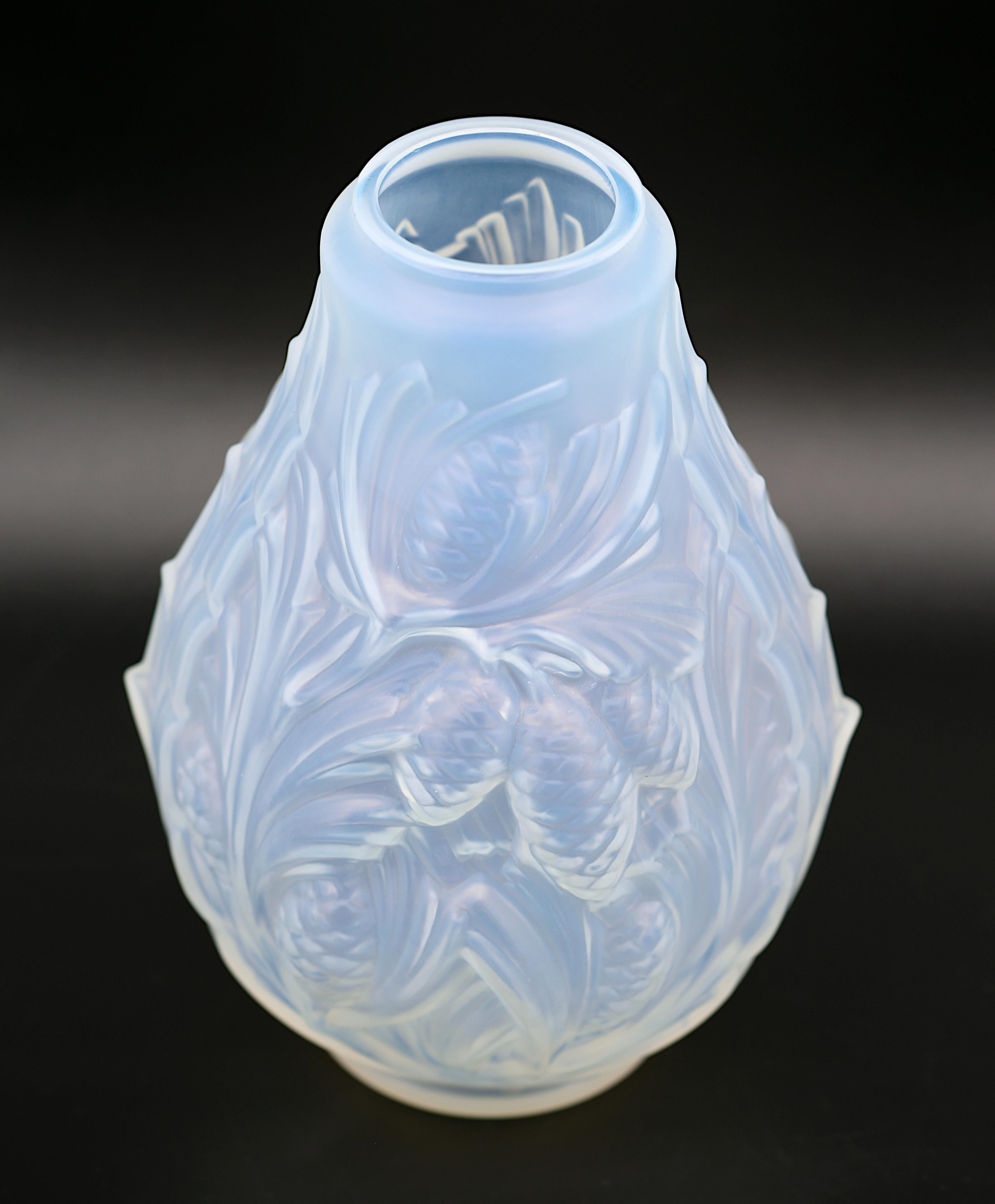 Mid-20th Century ETLING French Art Deco Frosted Glass Vase, 1930 For Sale