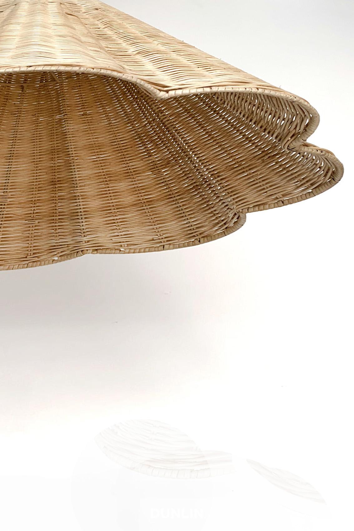 Australiano Ciondolo Etna Rattan XL con catena, di DUNLIN in vendita