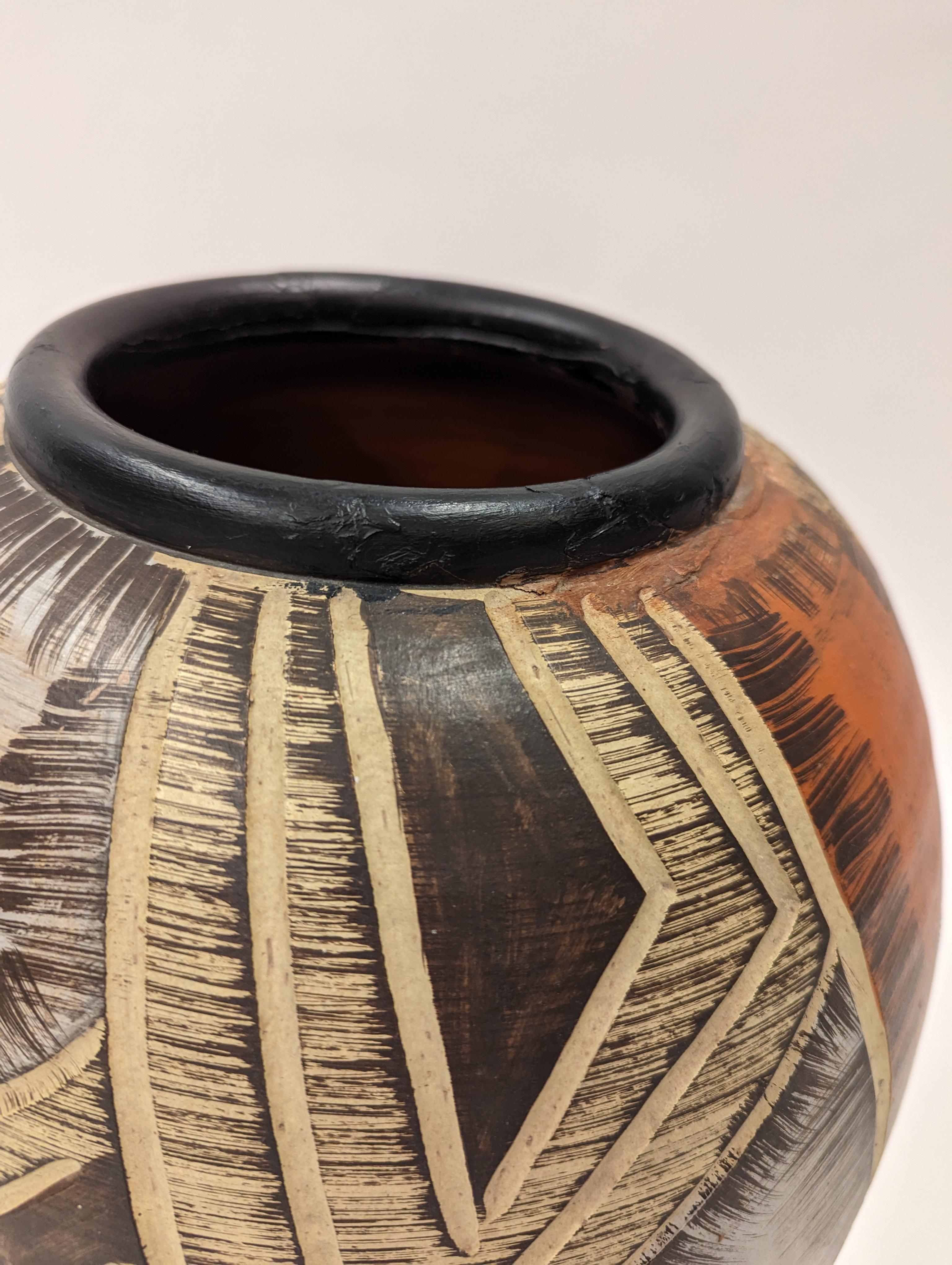 Etnic xxl brutalist vase, 1960s In Good Condition For Sale In Zevenaar, NL