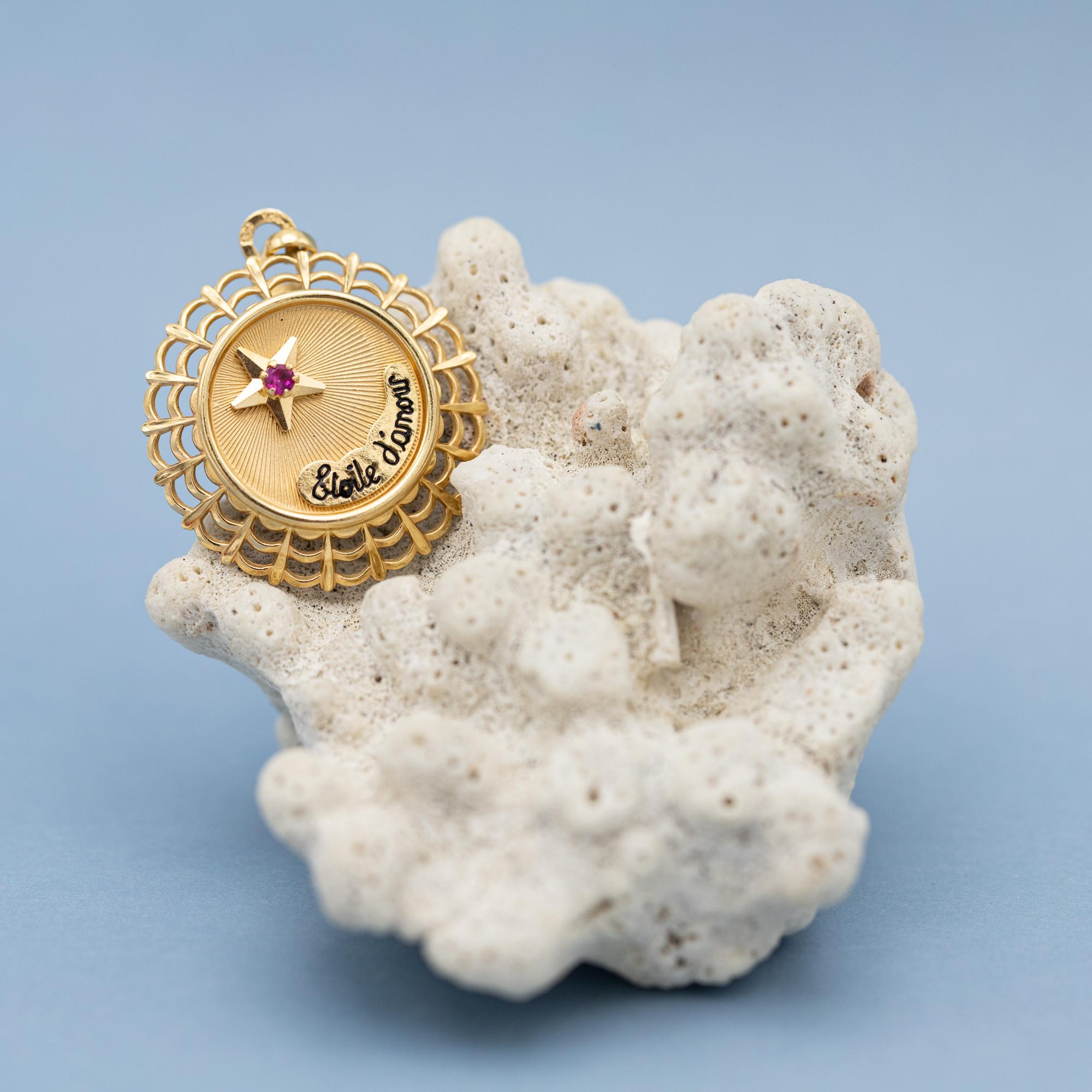 Etoile d'amour charm - vintage 18k solid gold pendant - French love token - luck 1