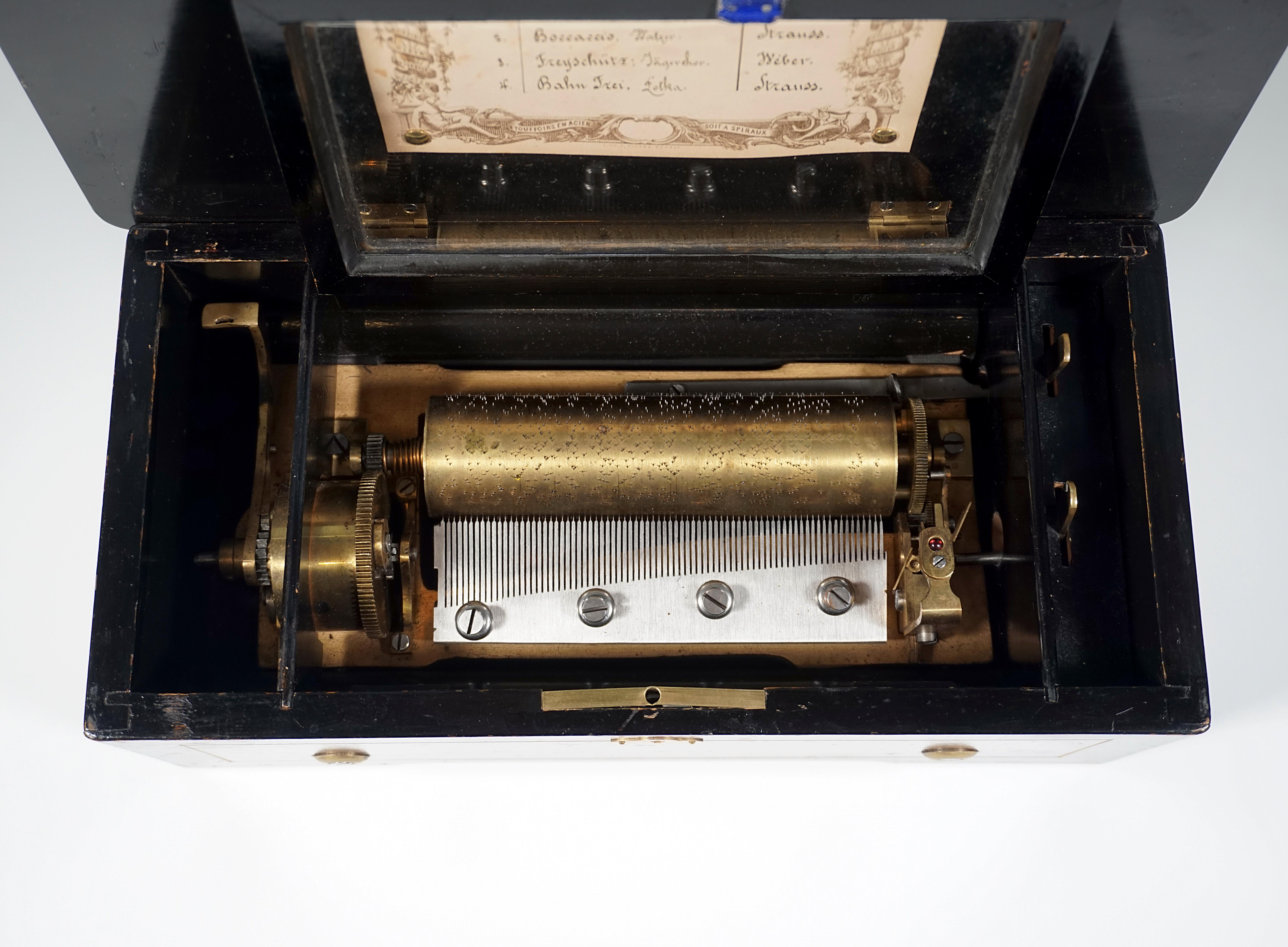 Stained Etouffoirs En Acier Antique Cylinder Music Box 4 Melodies Geneva Swiss Ca 1900
