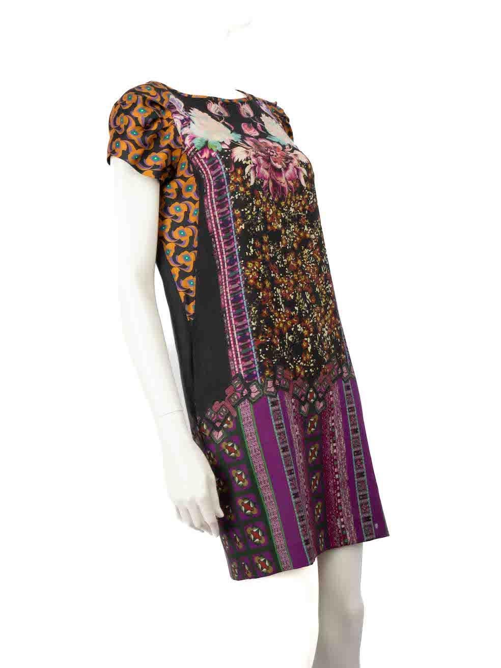 CONDITION is Very good. Hardly any visible wear to dress is evident on this used Etro designer resale item.
 
 
 
 Details
 
 
 Multicolour- black and purple tone
 
 Wool
 
 Dress
 
 Abstract floral pattern
 
 Knee length
 
 Short sleeves
 
 Round