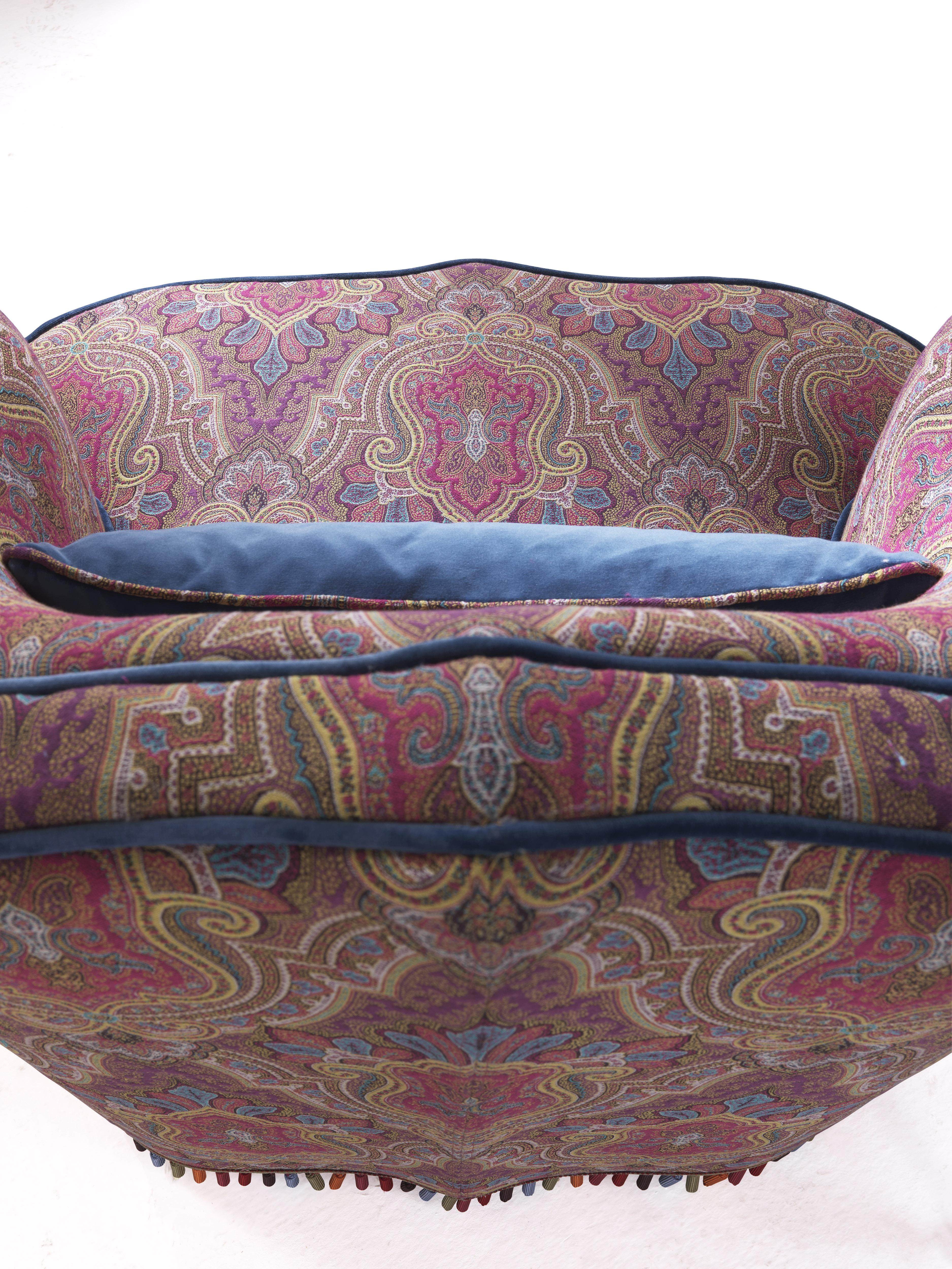 21st Century Amina Small Armchair in Fabric by Etro Home Interiors In New Condition For Sale In Cantù, Lombardia